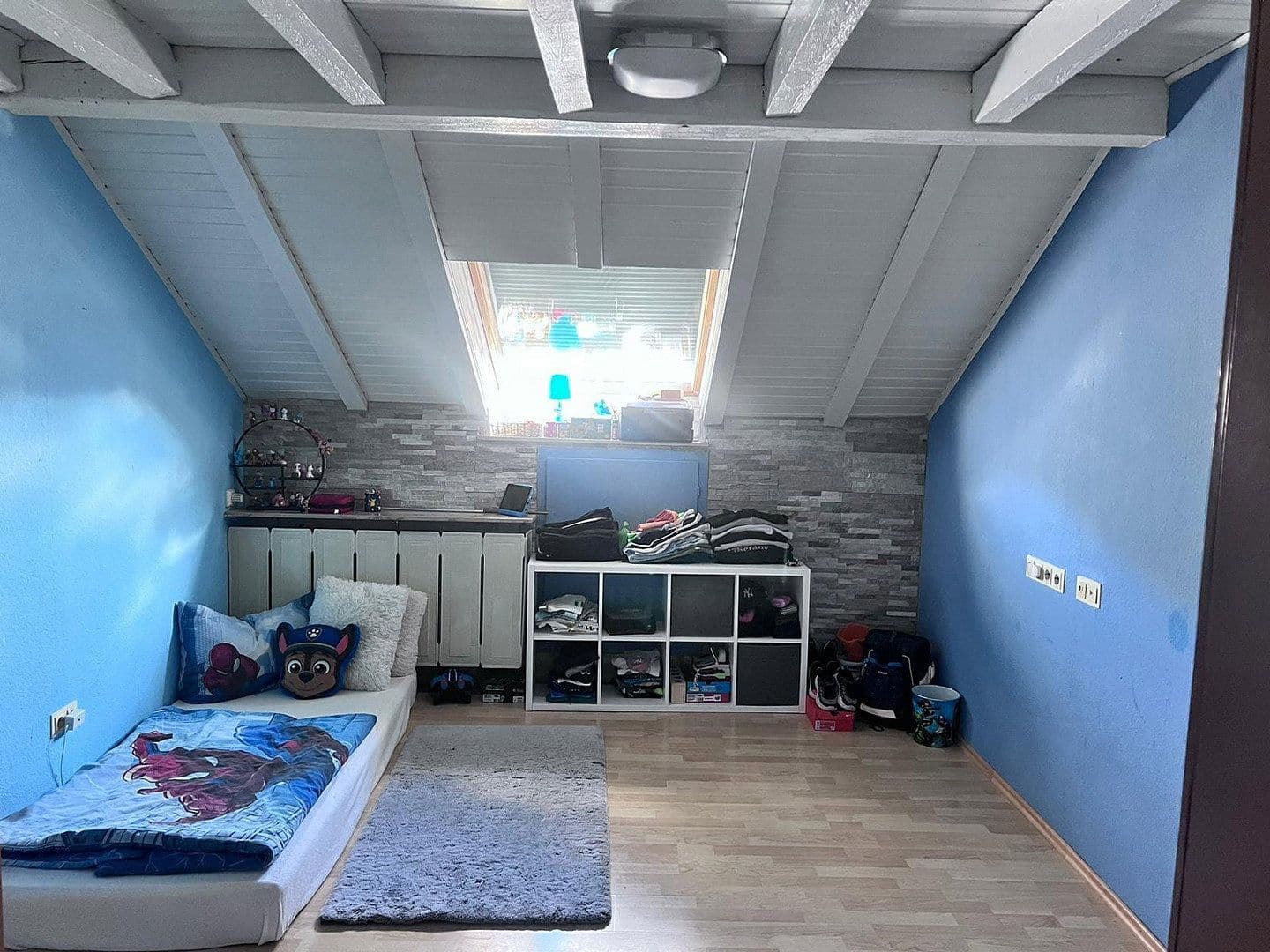 Pronájem bytu 4+1 82 m², Neckartenzlingen, Bádensko-Württembersko Pronájem bytu 4+1 82 m², Neckartenzlingen, Bádensko-Württembersko