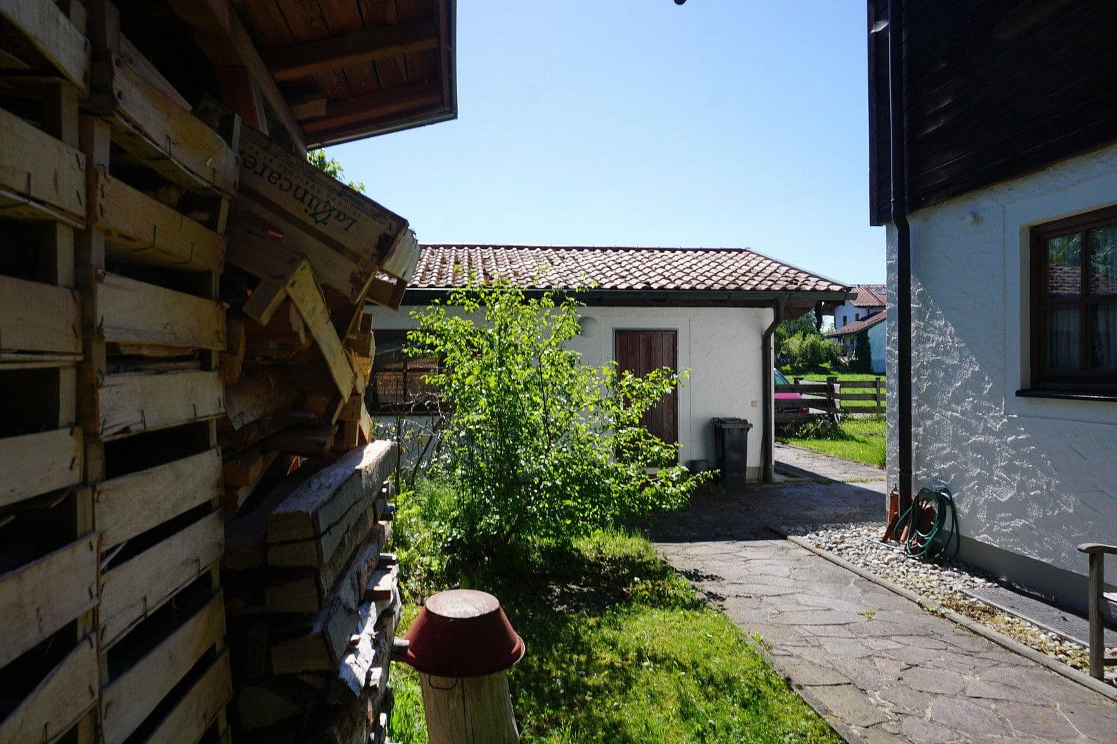 Prodej domu 300 m², pozemek 931 m², Huglfing, Bavorsko Prodej domu 300 m², pozemek 931 m², Huglfing, Bavorsko