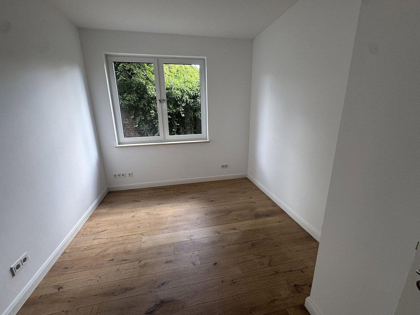 Pronájem bytu 4+1 105 m², Berlin, Berlín Pronájem bytu 4+1 105 m², Berlin, Berlín