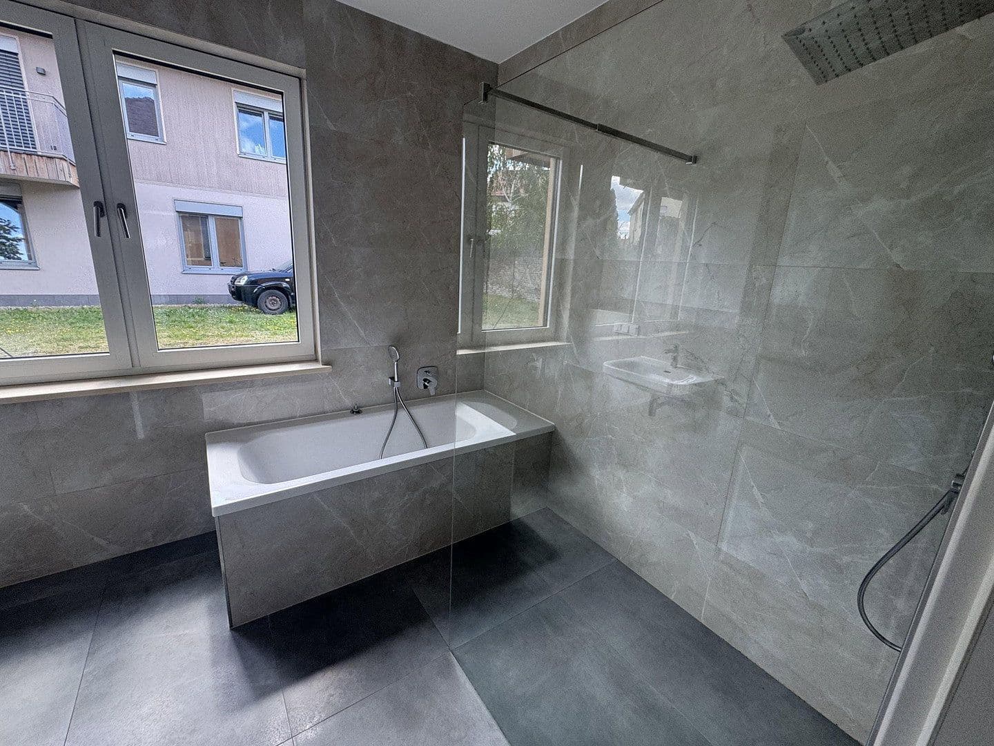 Pronájem bytu 4+1 105 m², Berlin, Berlín Pronájem bytu 4+1 105 m², Berlin, Berlín