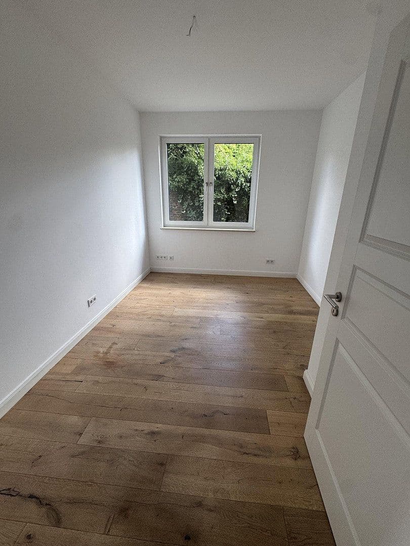 Pronájem bytu 4+1 105 m², Berlin, Berlín Pronájem bytu 4+1 105 m², Berlin, Berlín