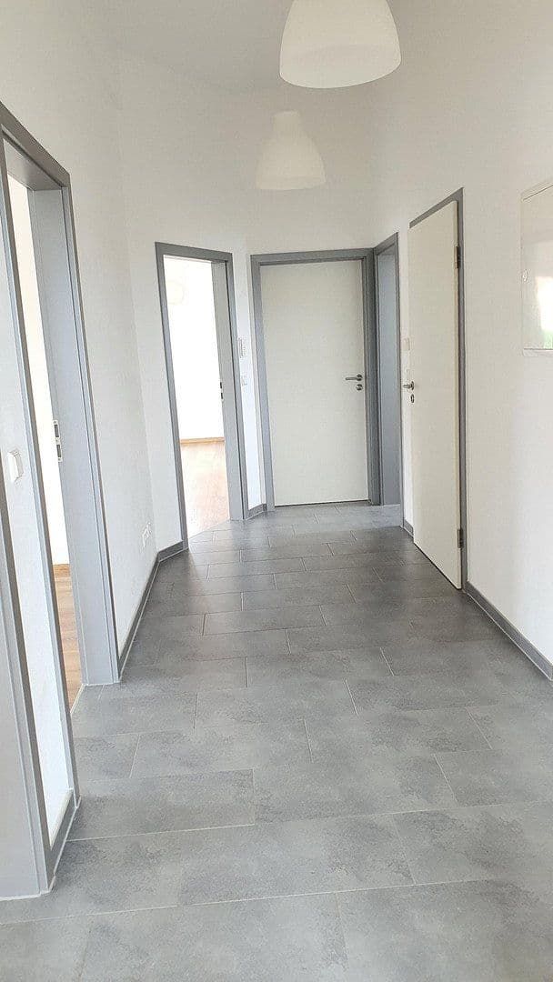 Pronájem bytu 4+1 100 m², Tiefenbach, Bádensko-Württembersko Pronájem bytu 4+1 100 m², Tiefenbach, Bádensko-Württembersko