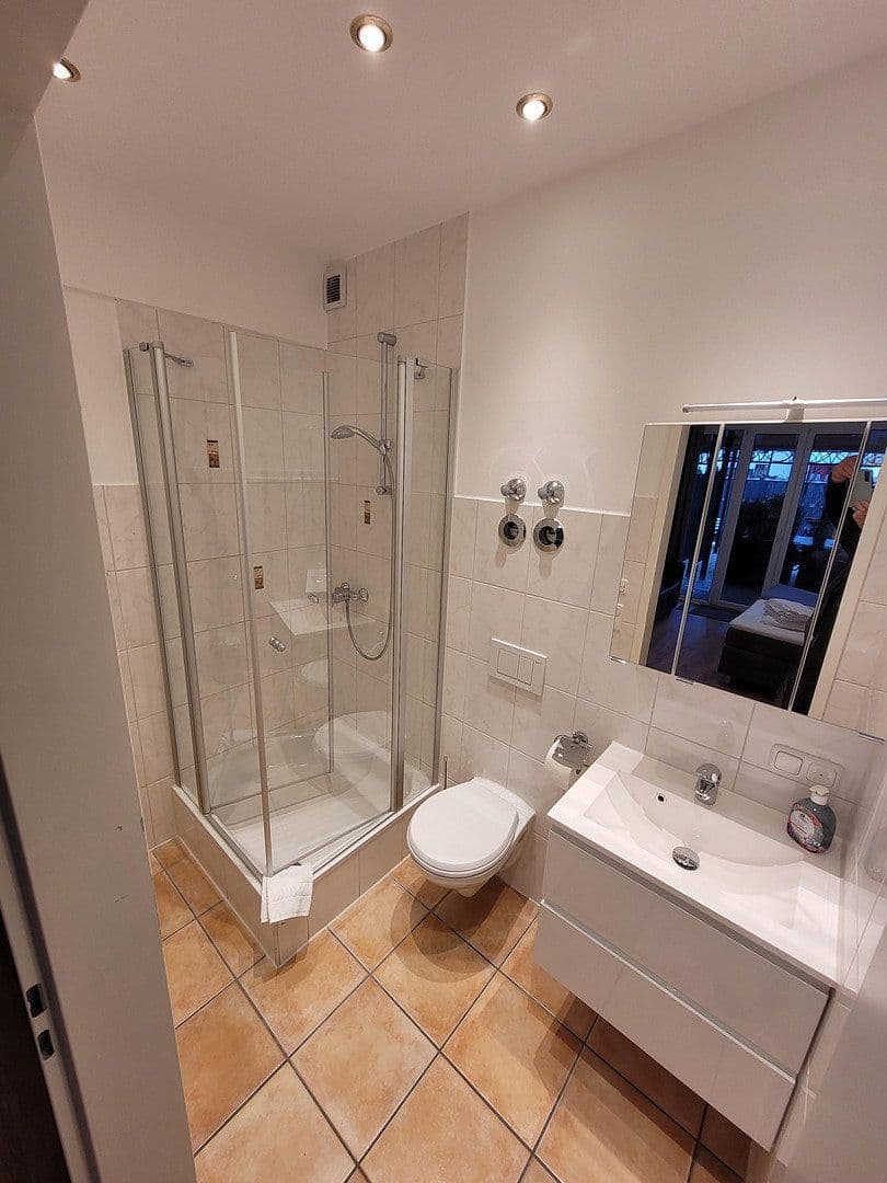 Pronájem bytu 1+1 27 m², Baldhamer Straße 72, Vaterstetten, Bavorsko Pronájem bytu 1+1 27 m², Baldhamer Straße 72, Vaterstetten, Bavorsko