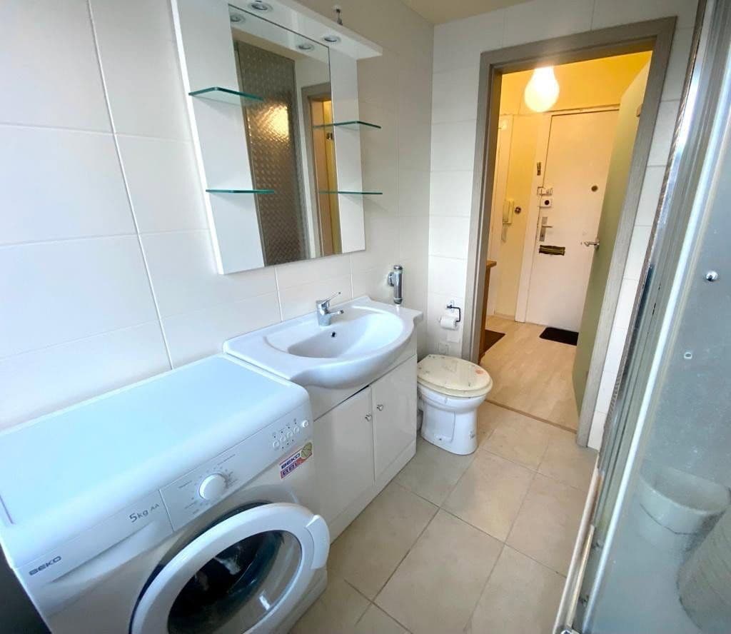 Prodej bytu 2+1 45 m², Kurfürstendamm 154, Berlin, Berlín Prodej bytu 2+1 45 m², Kurfürstendamm 154, Berlin, Berlín