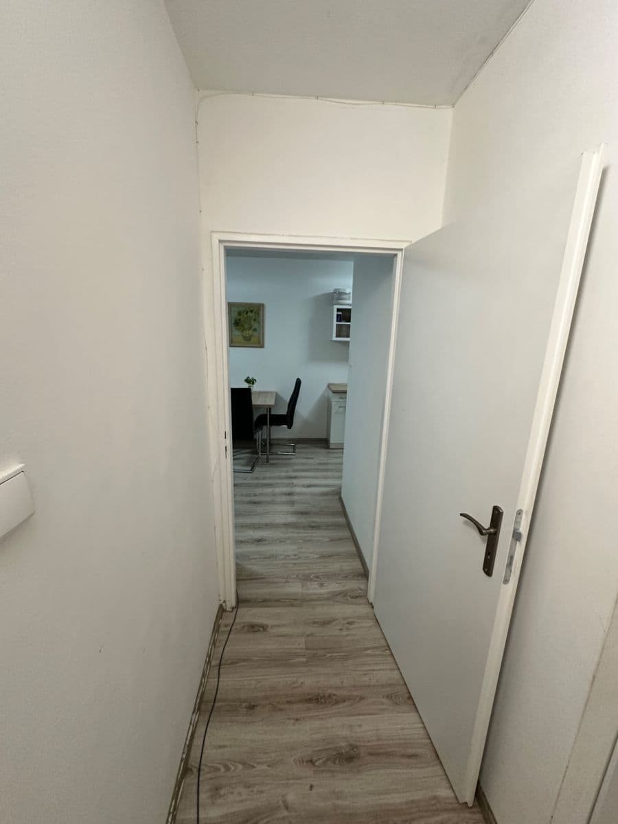 Prodej bytu 2+kk 45 m², Kozmíkova, Praha, Praha Prodej bytu 2+kk 45 m², Kozmíkova, Praha, Praha