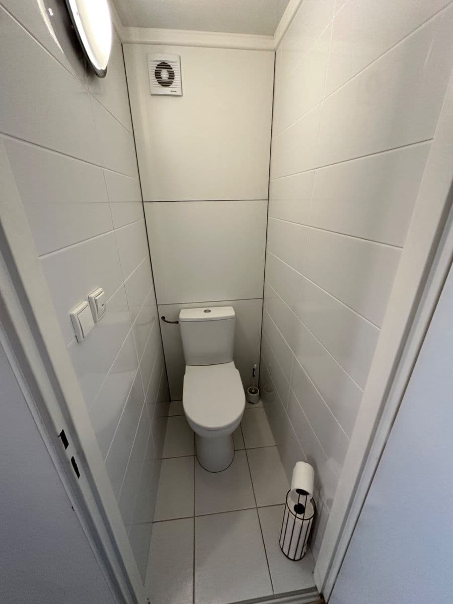 Prodej bytu 2+kk 45 m², Kozmíkova, Praha, Praha Prodej bytu 2+kk 45 m², Kozmíkova, Praha, Praha