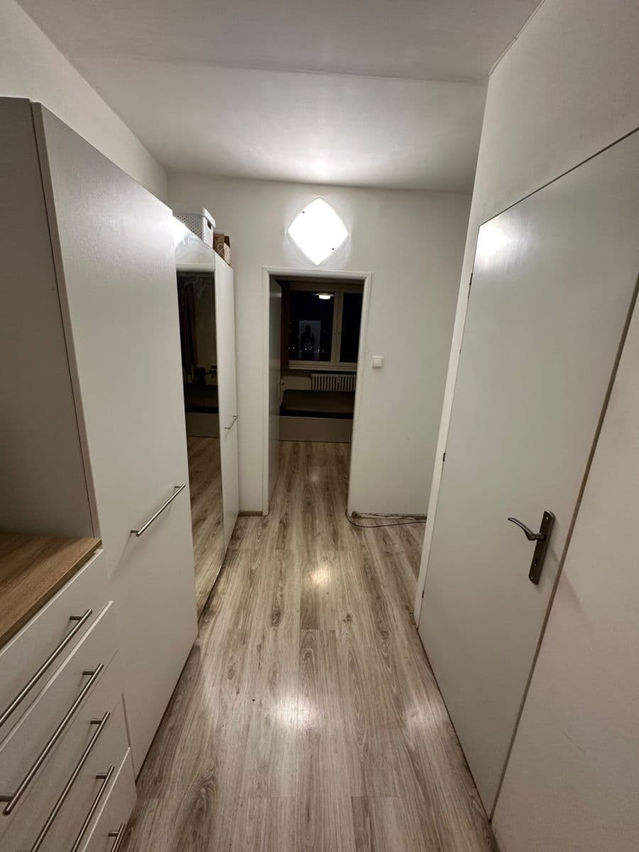 Prodej bytu 2+kk 45 m², Kozmíkova, Praha, Praha Prodej bytu 2+kk 45 m², Kozmíkova, Praha, Praha