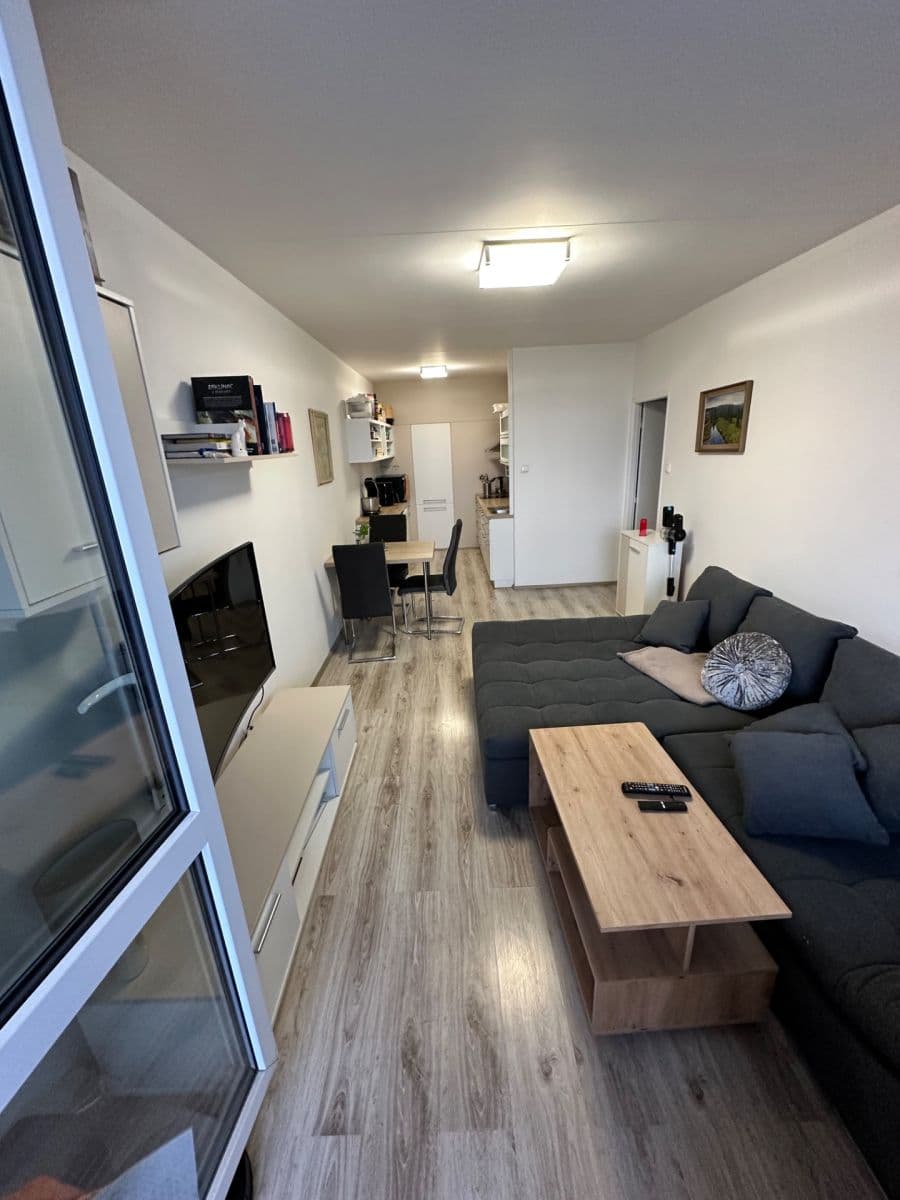 Prodej bytu 2+kk 45 m², Kozmíkova, Praha, Praha Prodej bytu 2+kk 45 m², Kozmíkova, Praha, Praha