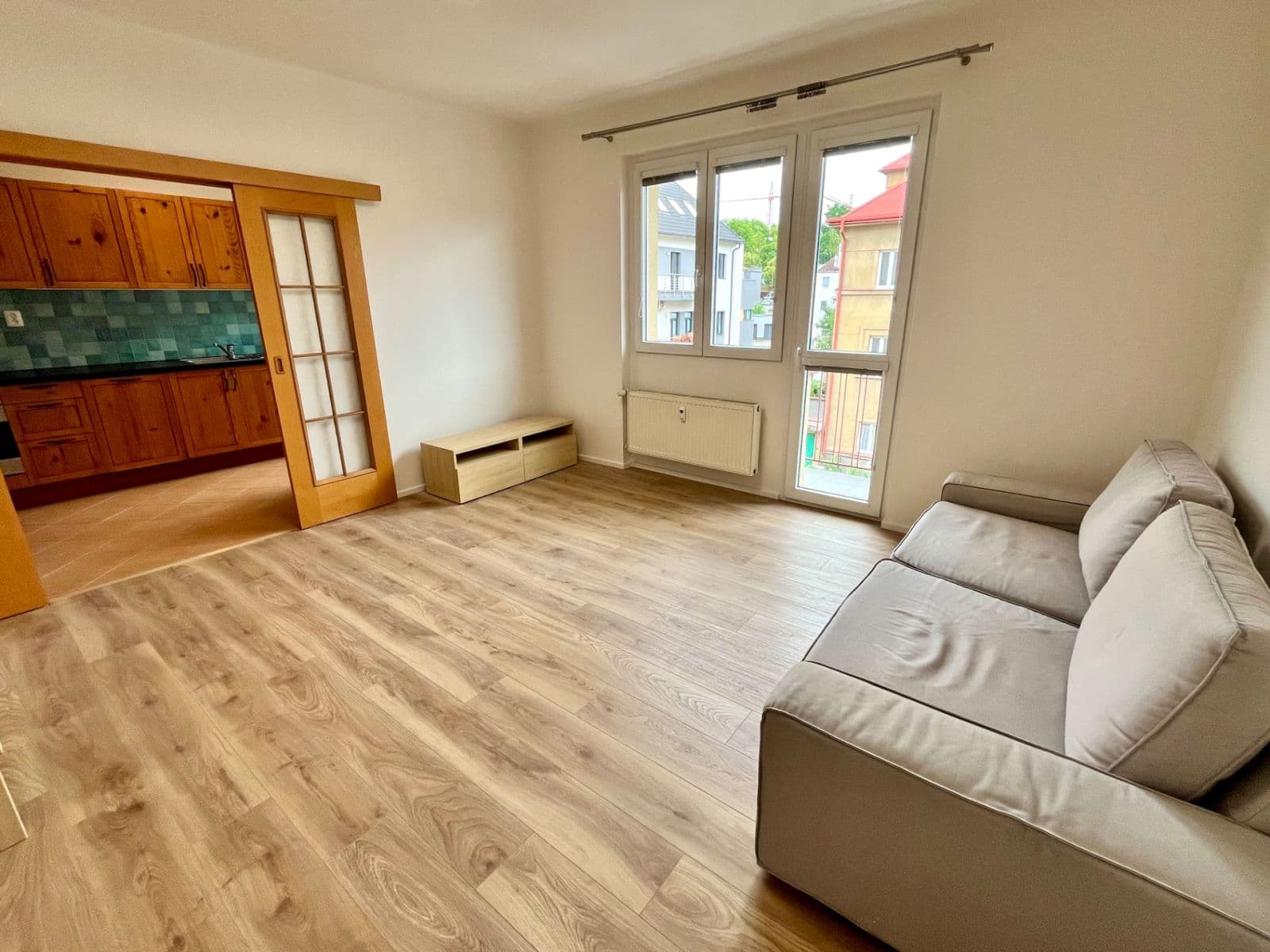 Pronájem bytu 2+1 56 m², Jeseniova, Praha, Praha Pronájem bytu 2+1 56 m², Jeseniova, Praha, Praha