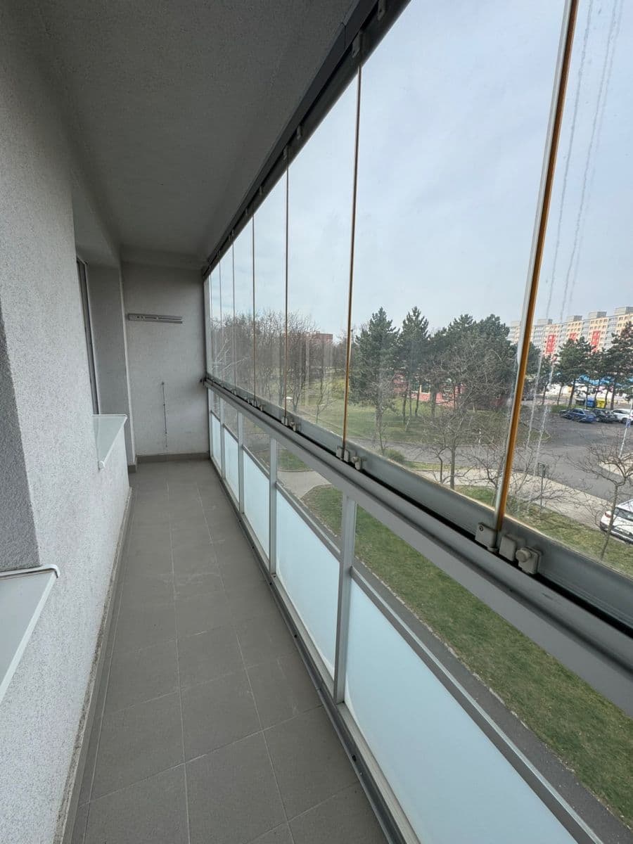 Pronájem bytu 2+kk 49 m², Rozmarýnová, Most, Ústecký kraj Pronájem bytu 2+kk 49 m², Rozmarýnová, Most, Ústecký kraj
