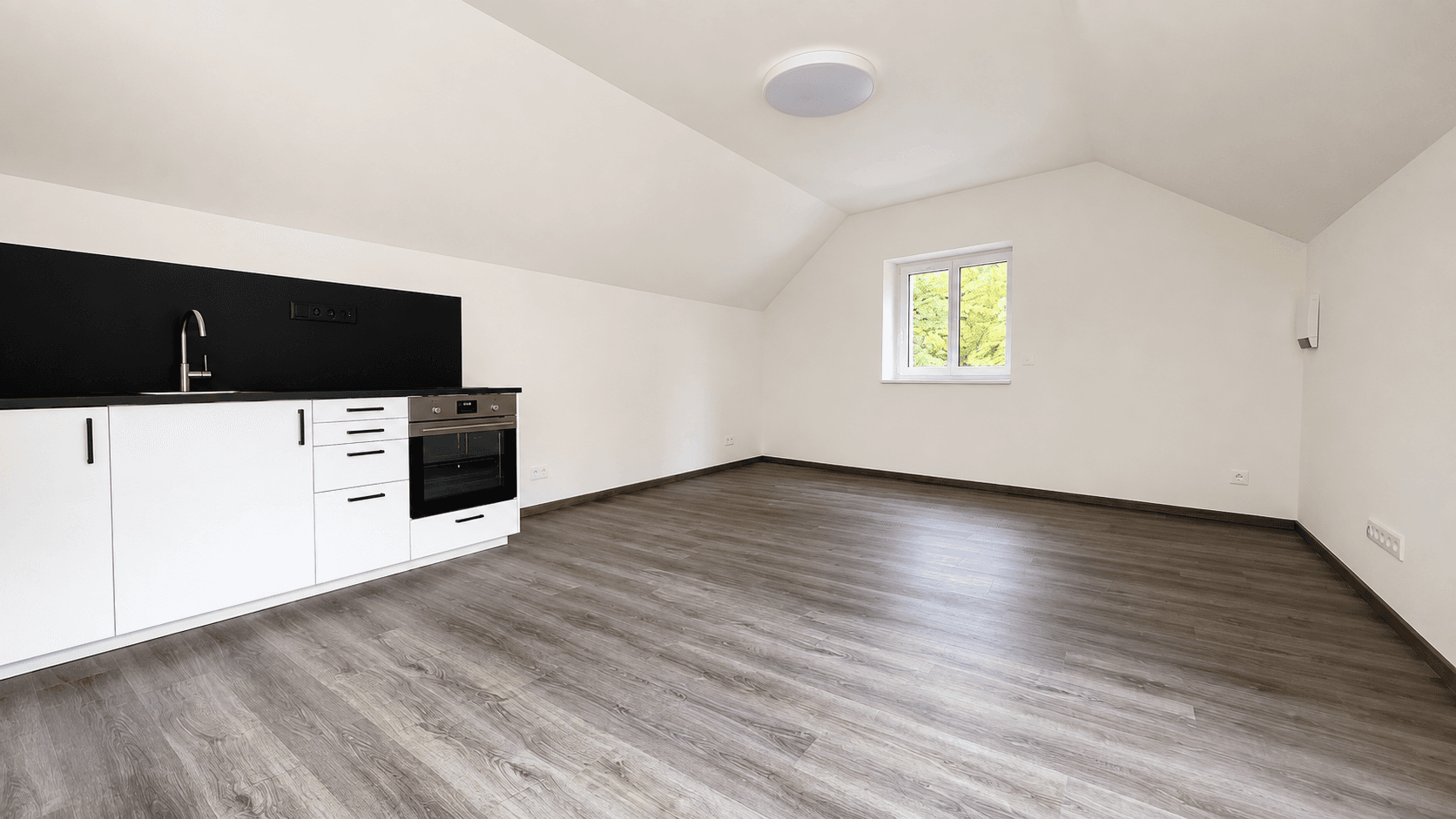 Pronájem bytu 1+kk 36 m², Lipová, Čestlice, Středočeský kraj Pronájem bytu 1+kk 36 m², Lipová, Čestlice, Středočeský kraj