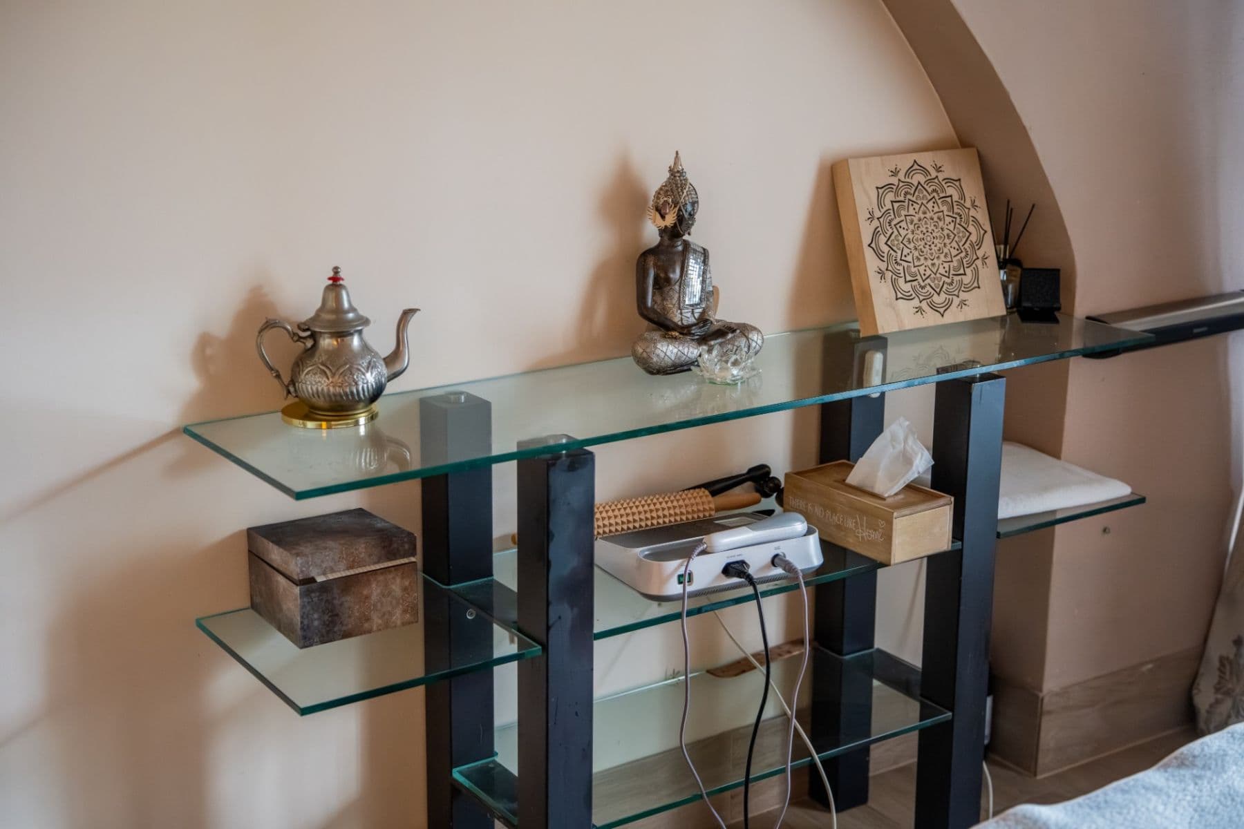 Pronájem nebytového prostoru 40 m², Ke dvoru, Černolice, Středočeský kraj Pronájem nebytového prostoru 40 m², Ke dvoru, Černolice, Středočeský kraj