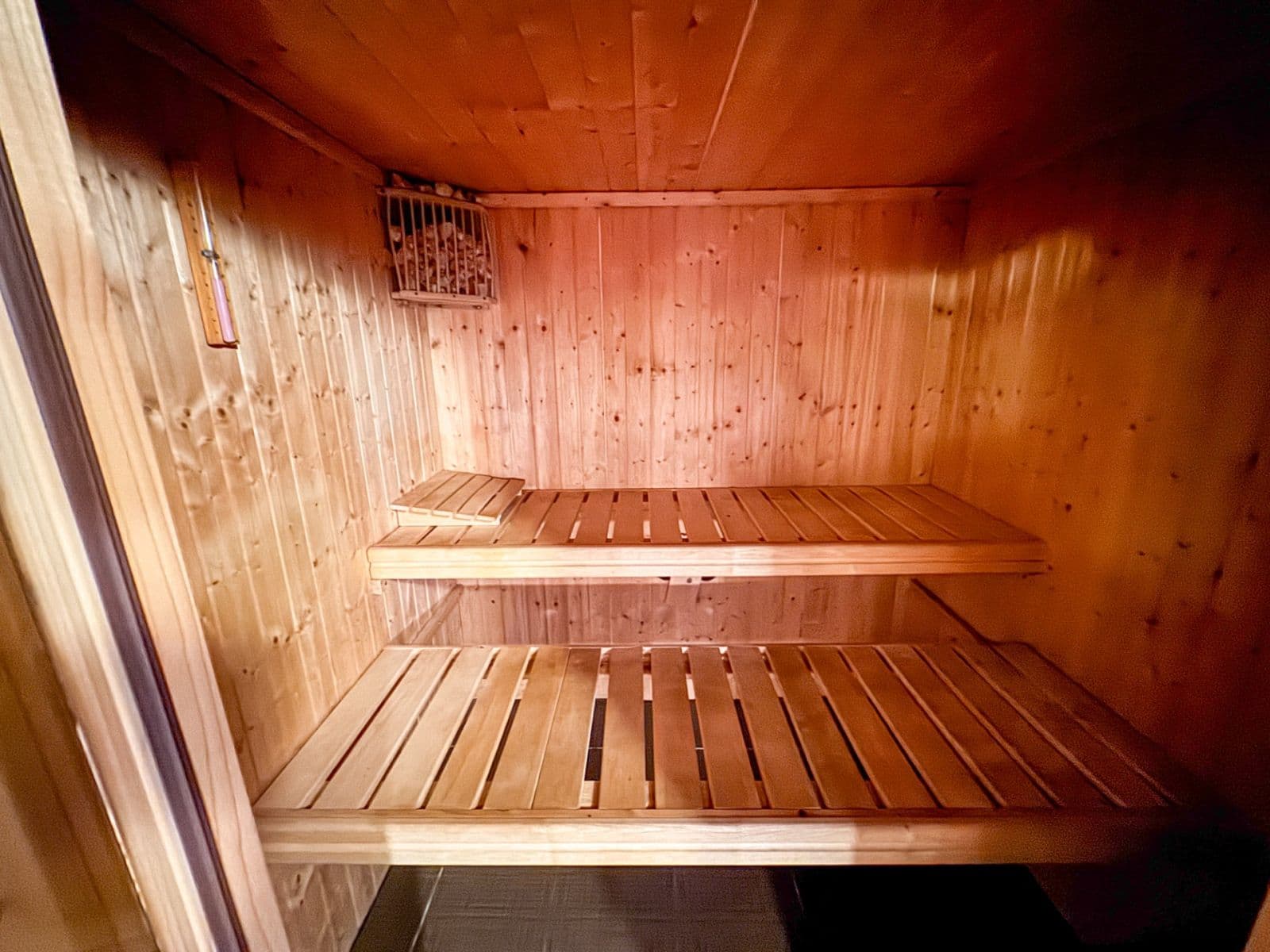 Pronájem nebytového prostoru 40 m², Ke dvoru, Černolice, Středočeský kraj Pronájem nebytového prostoru 40 m², Ke dvoru, Černolice, Středočeský kraj