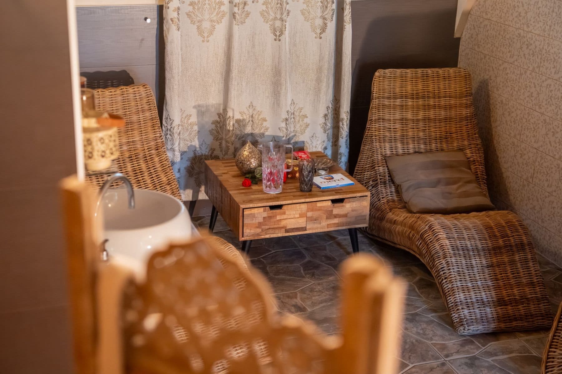 Pronájem nebytového prostoru 40 m², Ke dvoru, Černolice, Středočeský kraj Pronájem nebytového prostoru 40 m², Ke dvoru, Černolice, Středočeský kraj