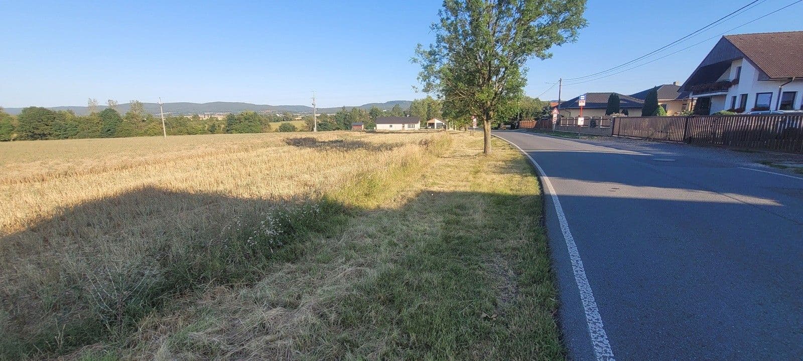 Prodej pozemku 1.248 m², Hostomice, Středočeský kraj Prodej pozemku 1.248 m², Hostomice, Středočeský kraj