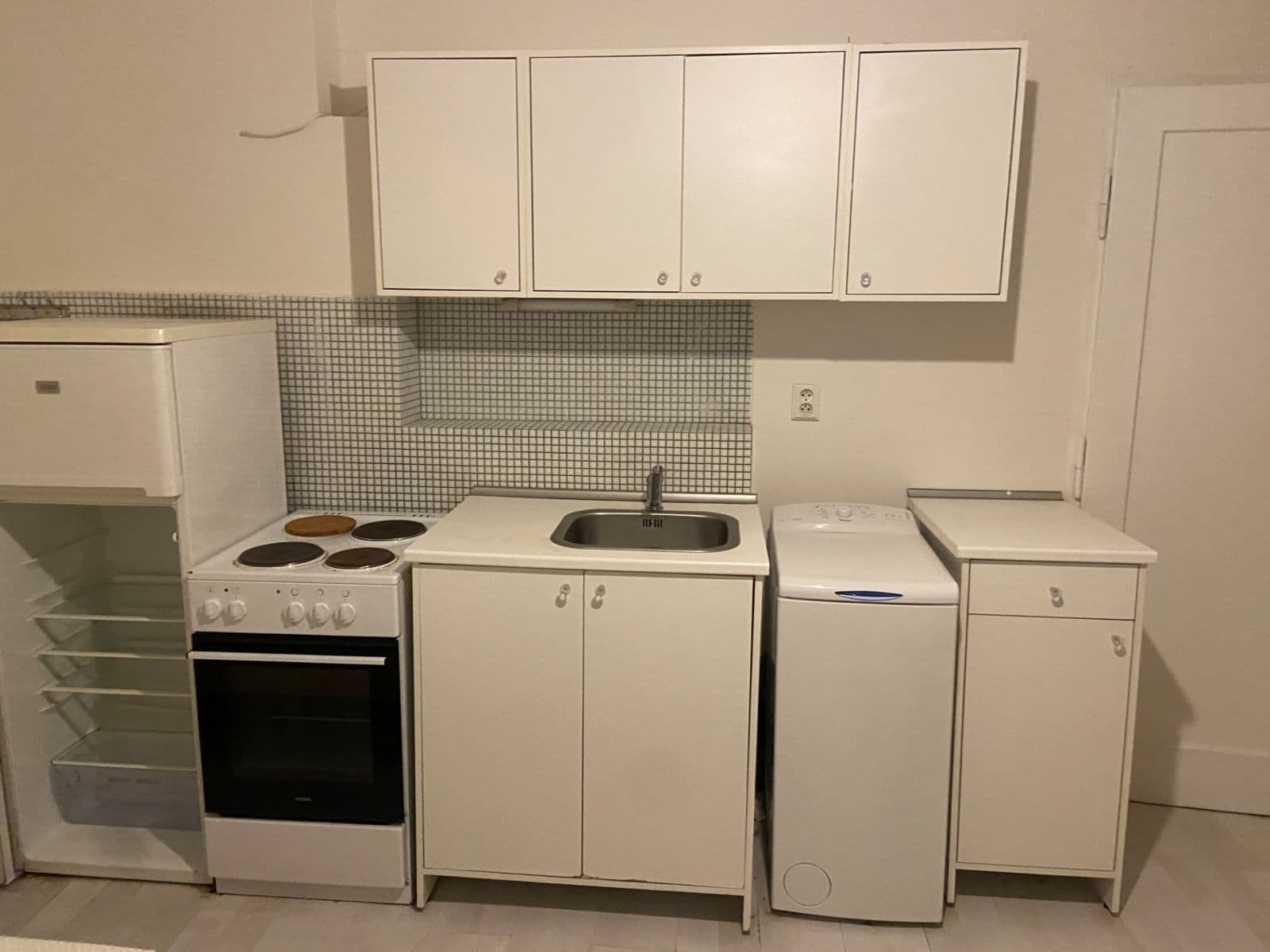 Pronájem bytu 1+kk 26 m², U Vinohradské nemocnice, Praha, Praha Pronájem bytu 1+kk 26 m², U Vinohradské nemocnice, Praha, Praha