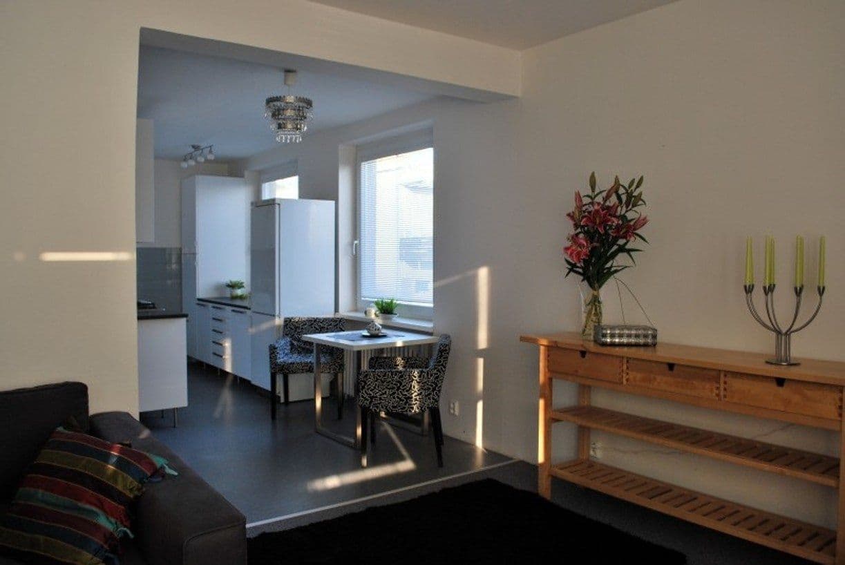 Pronájem bytu 3+1 77 m², Hájenská, Praha, Praha Pronájem bytu 3+1 77 m², Hájenská, Praha, Praha