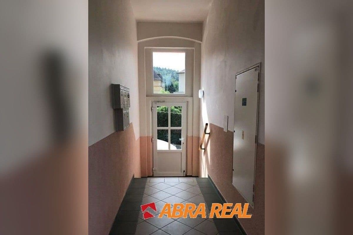 Prodej bytu 1+1 52 m², Komenského, Karlovy Vary, Karlovarský kraj Prodej bytu 1+1 52 m², Komenského, Karlovy Vary, Karlovarský kraj