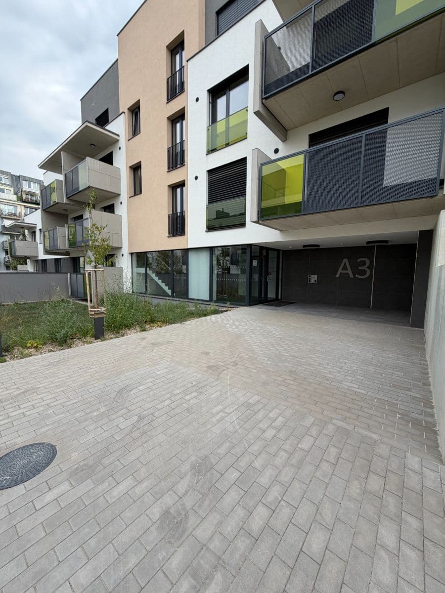 Pronájem bytu 1+kk 28 m², Blažimská, Praha, Praha Pronájem bytu 1+kk 28 m², Blažimská, Praha, Praha