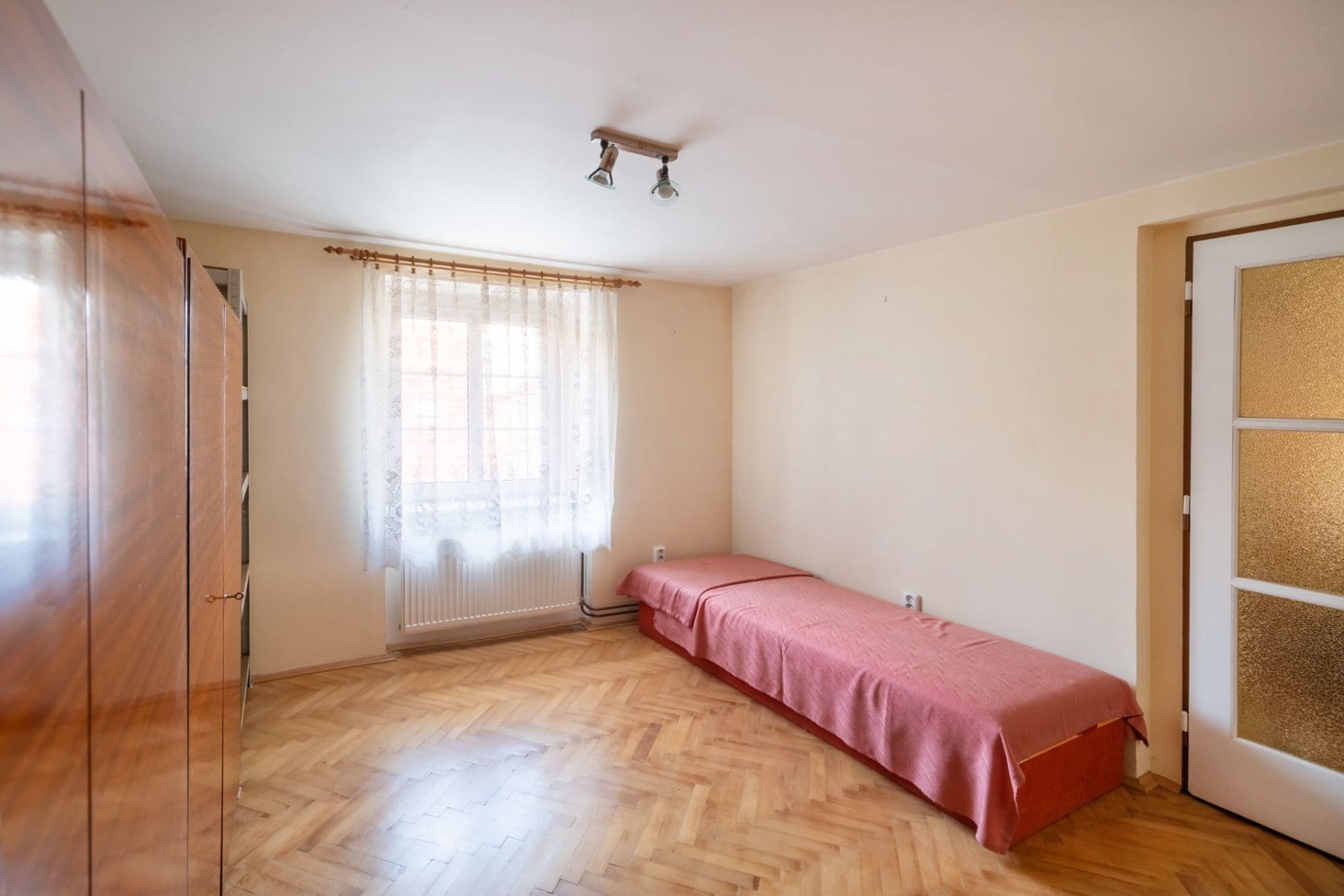 Prodej domu 90 m², pozemek 70 m², Masarykovo náměstí, Budyně nad Ohří, Ústecký kraj Prodej domu 90 m², pozemek 70 m², Masarykovo náměstí, Budyně nad Ohří, Ústecký kraj