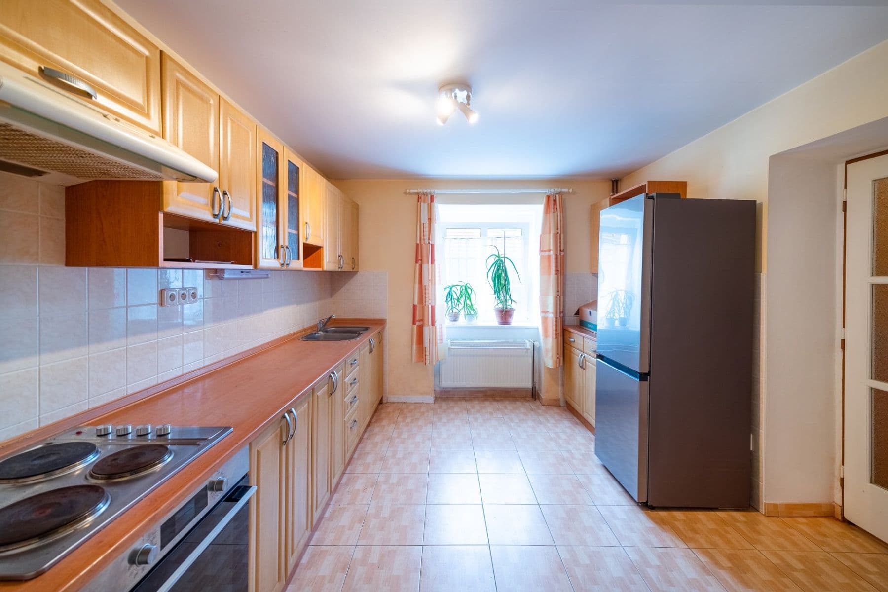 Prodej domu 90 m², pozemek 70 m², Masarykovo náměstí, Budyně nad Ohří, Ústecký kraj Prodej domu 90 m², pozemek 70 m², Masarykovo náměstí, Budyně nad Ohří, Ústecký kraj