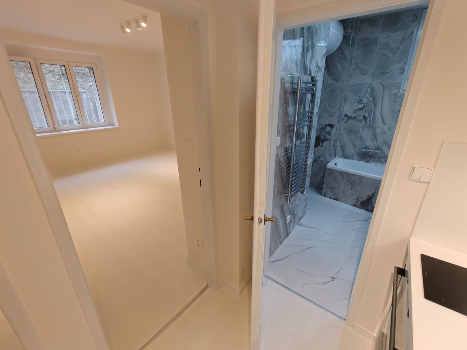 Pronájem bytu 2+1 42 m², Křížová, Praha, Praha Pronájem bytu 2+1 42 m², Křížová, Praha, Praha
