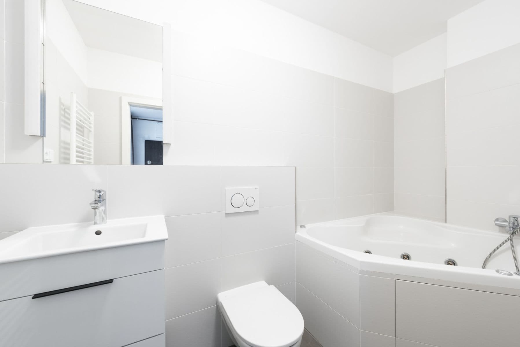 Pronájem bytu 2+1 75 m², Řipská, Praha, Praha Pronájem bytu 2+1 75 m², Řipská, Praha, Praha