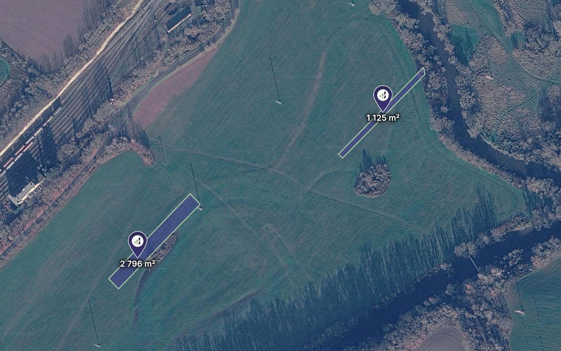 Prodej pozemku 3.921 m², Bakov nad Jizerou, Středočeský kraj Prodej pozemku 3.921 m², Bakov nad Jizerou, Středočeský kraj