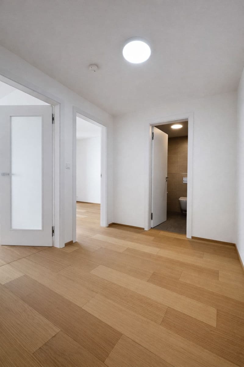 Pronájem bytu 2+kk 55 m², V Třešňovce, Praha, Praha Pronájem bytu 2+kk 55 m², V Třešňovce, Praha, Praha
