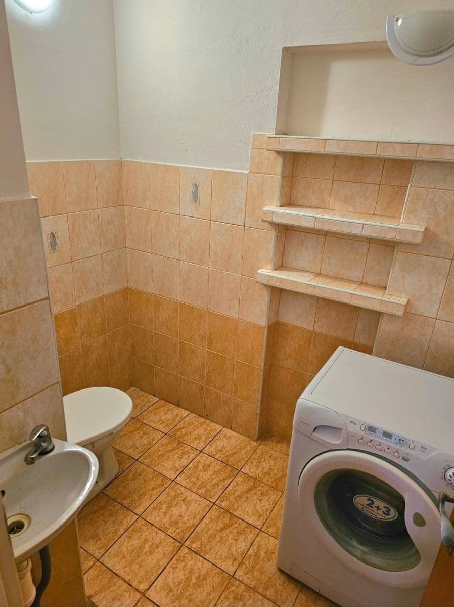 Pronájem bytu 2+1 62 m², Opálkova, Brno, Jihomoravský kraj Pronájem bytu 2+1 62 m², Opálkova, Brno, Jihomoravský kraj