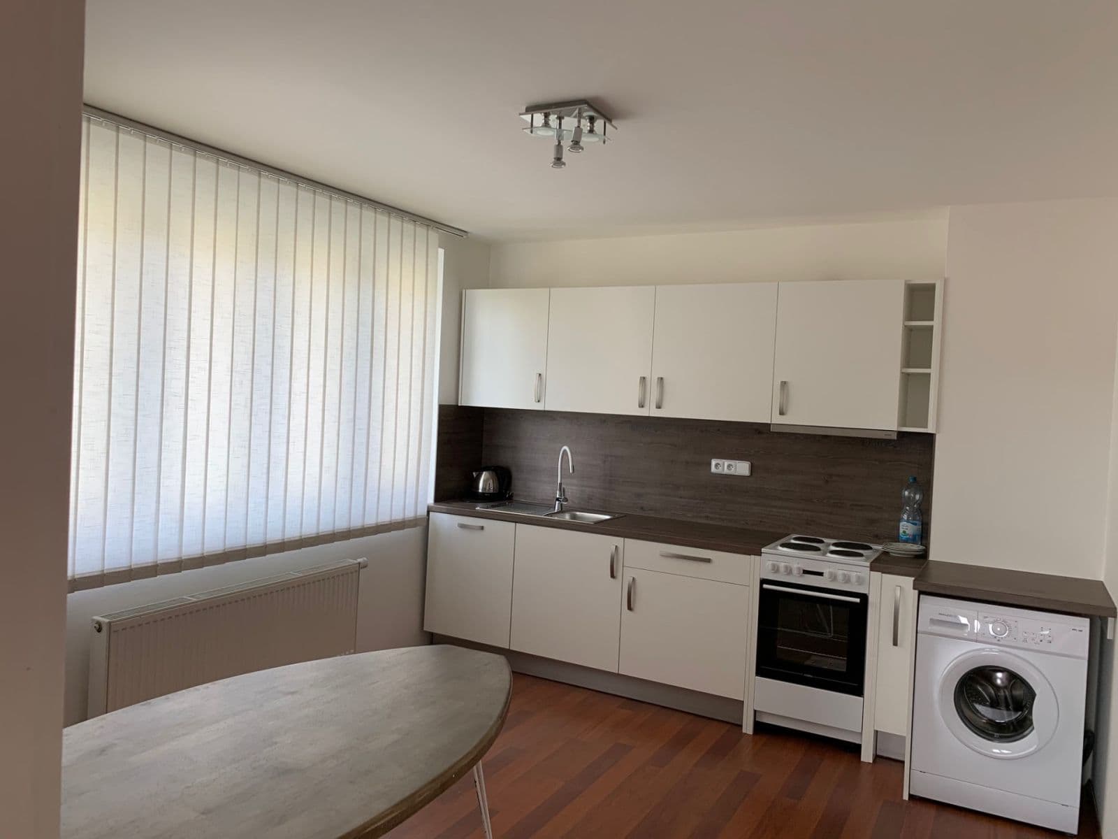 Pronájem bytu 2+1 80 m², Jeremiášova, Praha, Praha Pronájem bytu 2+1 80 m², Jeremiášova, Praha, Praha