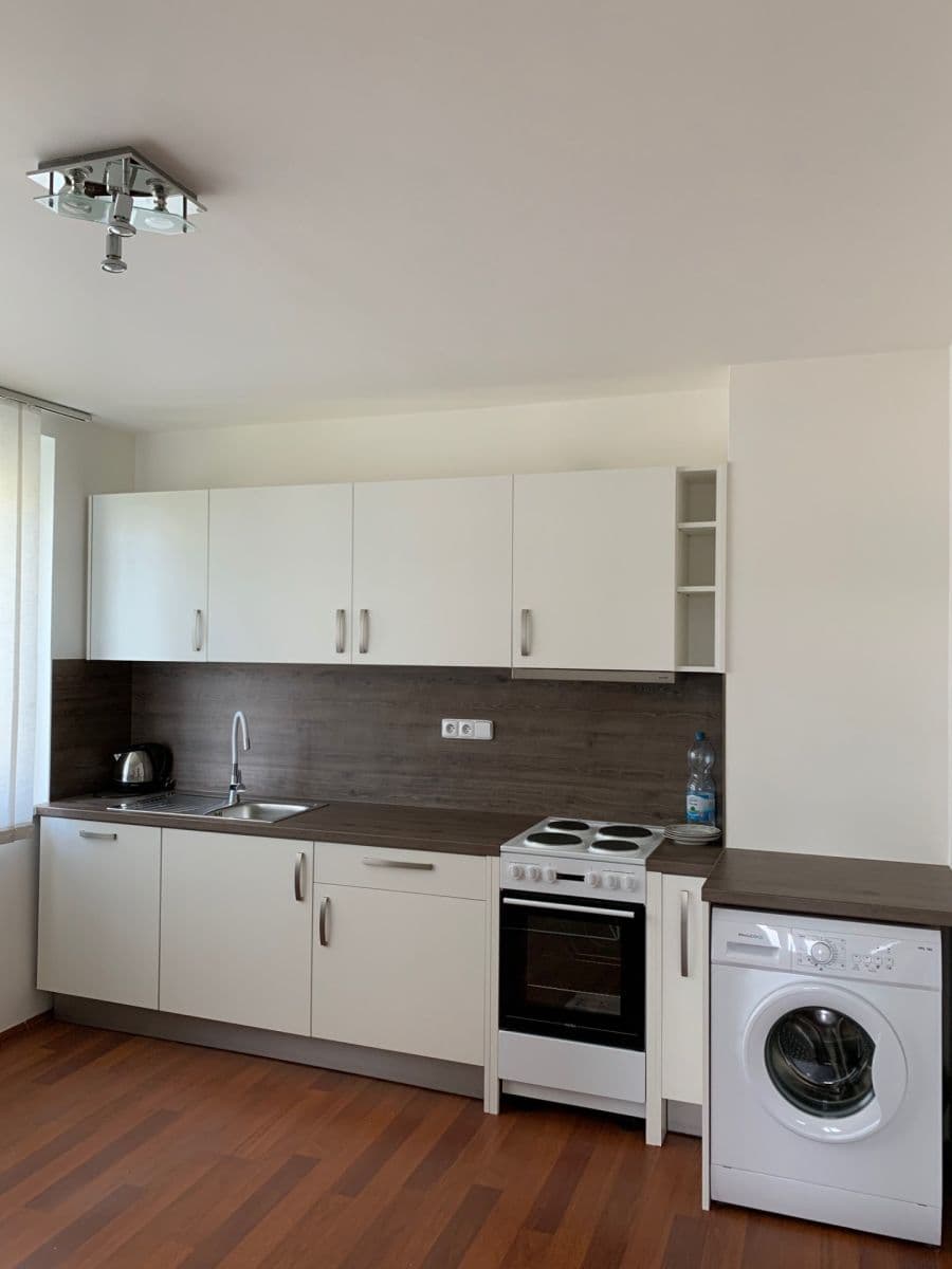 Pronájem bytu 2+1 80 m², Jeremiášova, Praha, Praha Pronájem bytu 2+1 80 m², Jeremiášova, Praha, Praha
