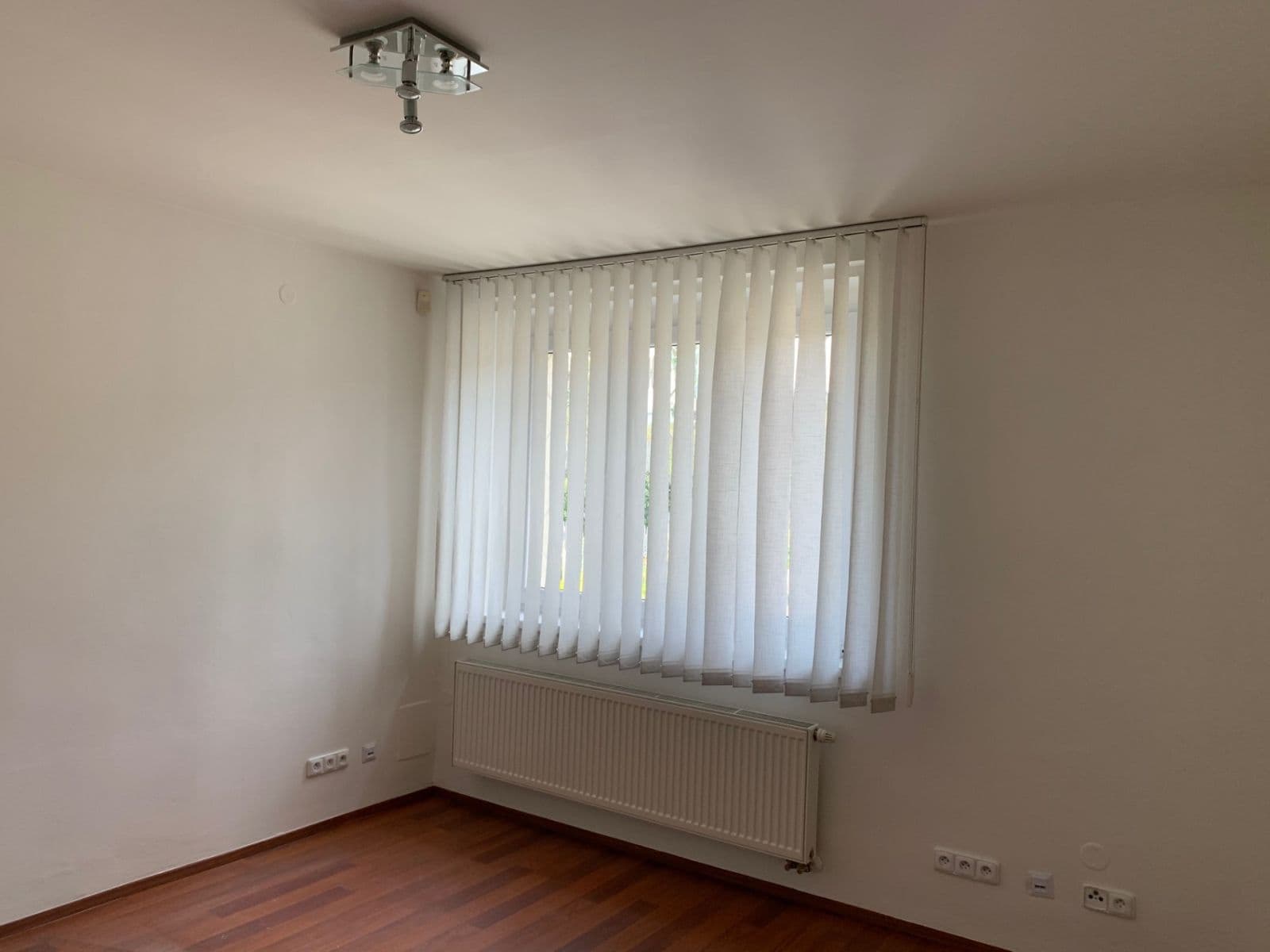 Pronájem bytu 2+1 80 m², Jeremiášova, Praha, Praha Pronájem bytu 2+1 80 m², Jeremiášova, Praha, Praha