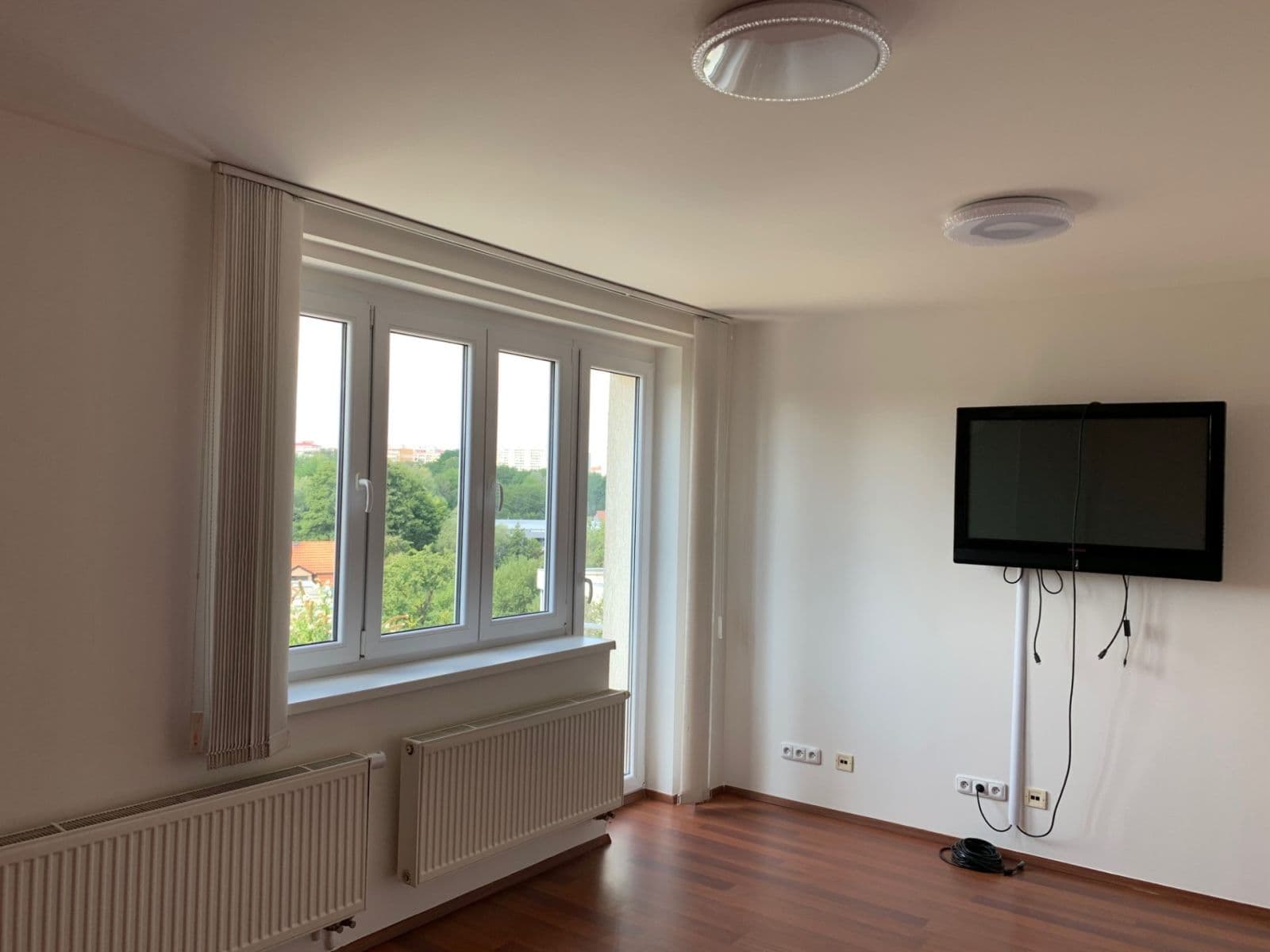 Pronájem bytu 2+1 80 m², Jeremiášova, Praha, Praha Pronájem bytu 2+1 80 m², Jeremiášova, Praha, Praha