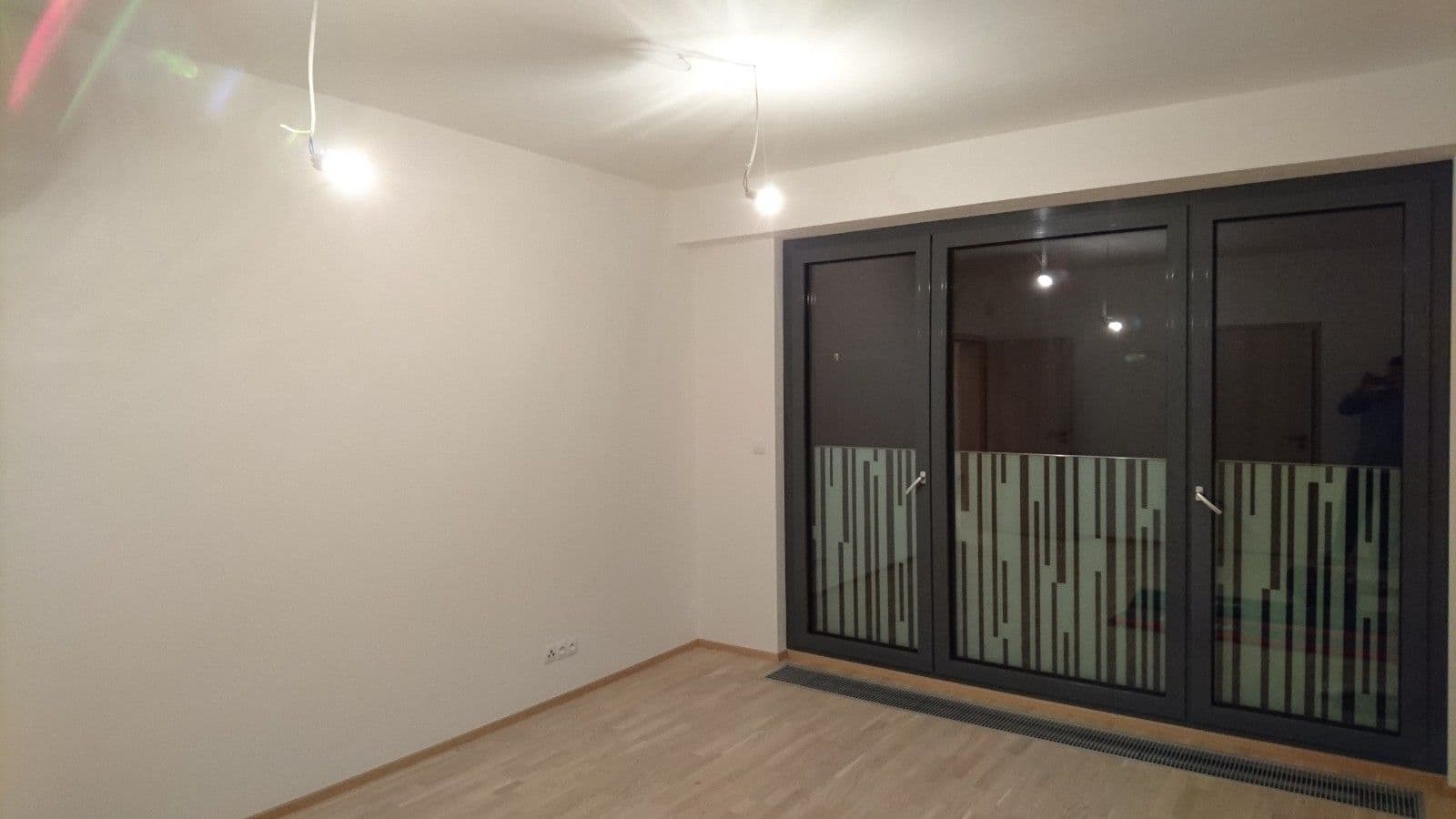 Pronájem bytu 3+kk 101 m², Olšanská, Praha, Praha Pronájem bytu 3+kk 101 m², Olšanská, Praha, Praha