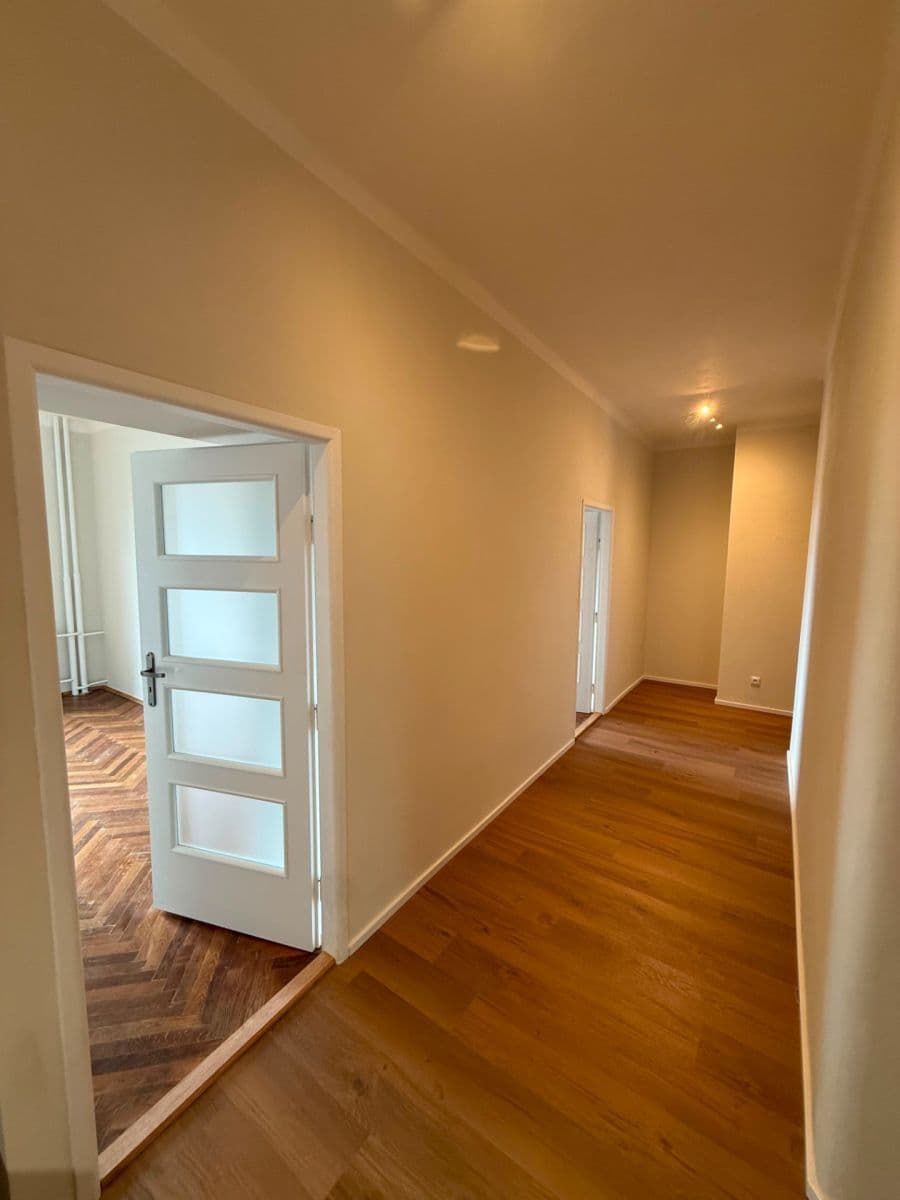 Pronájem bytu 3+kk 75 m², V Horní Stromce, Praha, Praha Pronájem bytu 3+kk 75 m², V Horní Stromce, Praha, Praha