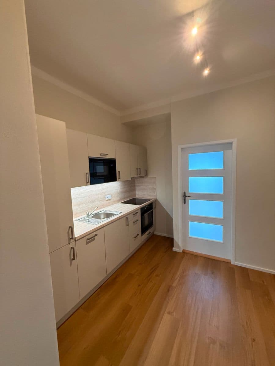 Pronájem bytu 3+kk 75 m², V Horní Stromce, Praha, Praha Pronájem bytu 3+kk 75 m², V Horní Stromce, Praha, Praha