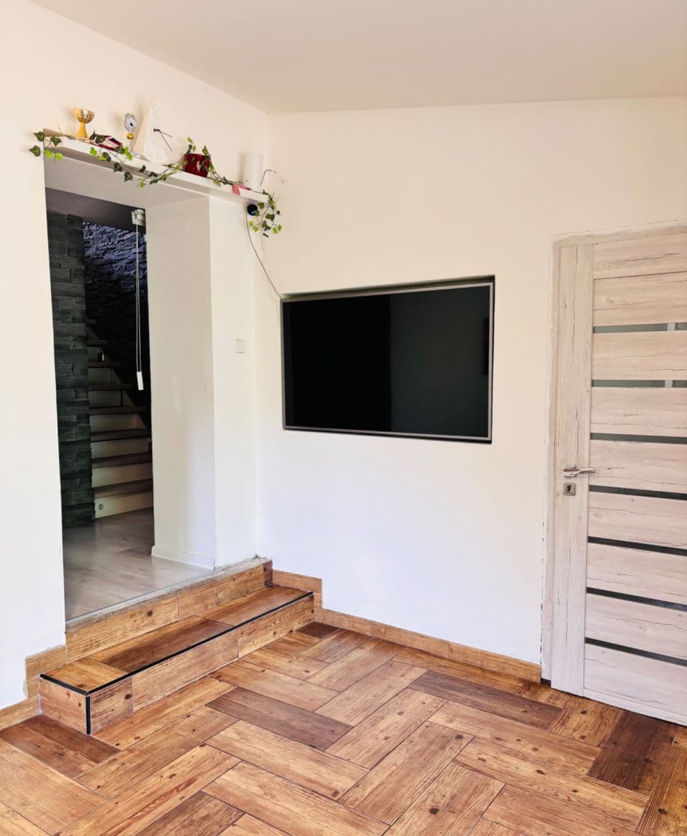 Prodej domu 222 m², pozemek 835 m², Pertoltice pod Ralskem, Liberecký kraj Prodej domu 222 m², pozemek 835 m², Pertoltice pod Ralskem, Liberecký kraj