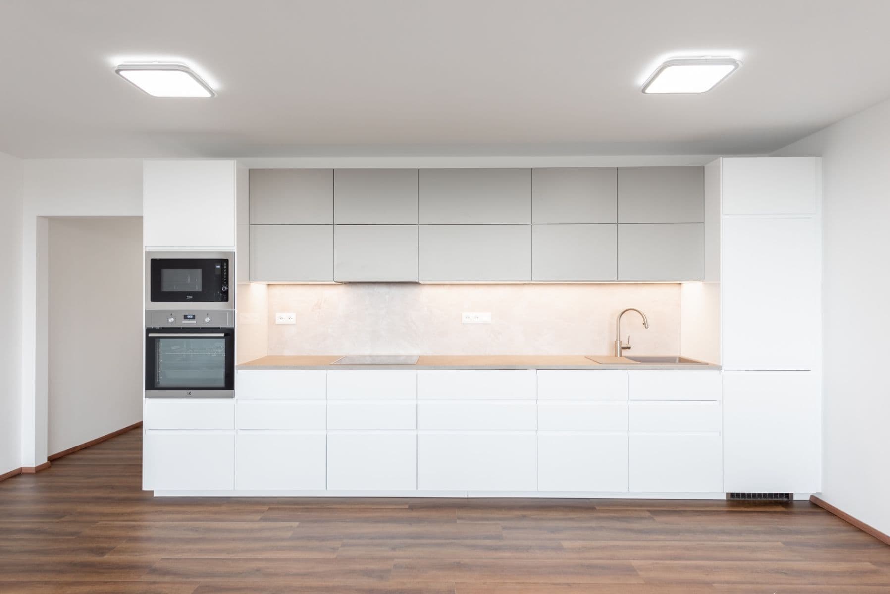 Prodej bytu 3+kk 85 m², Doležalova, Praha, Praha Prodej bytu 3+kk 85 m², Doležalova, Praha, Praha