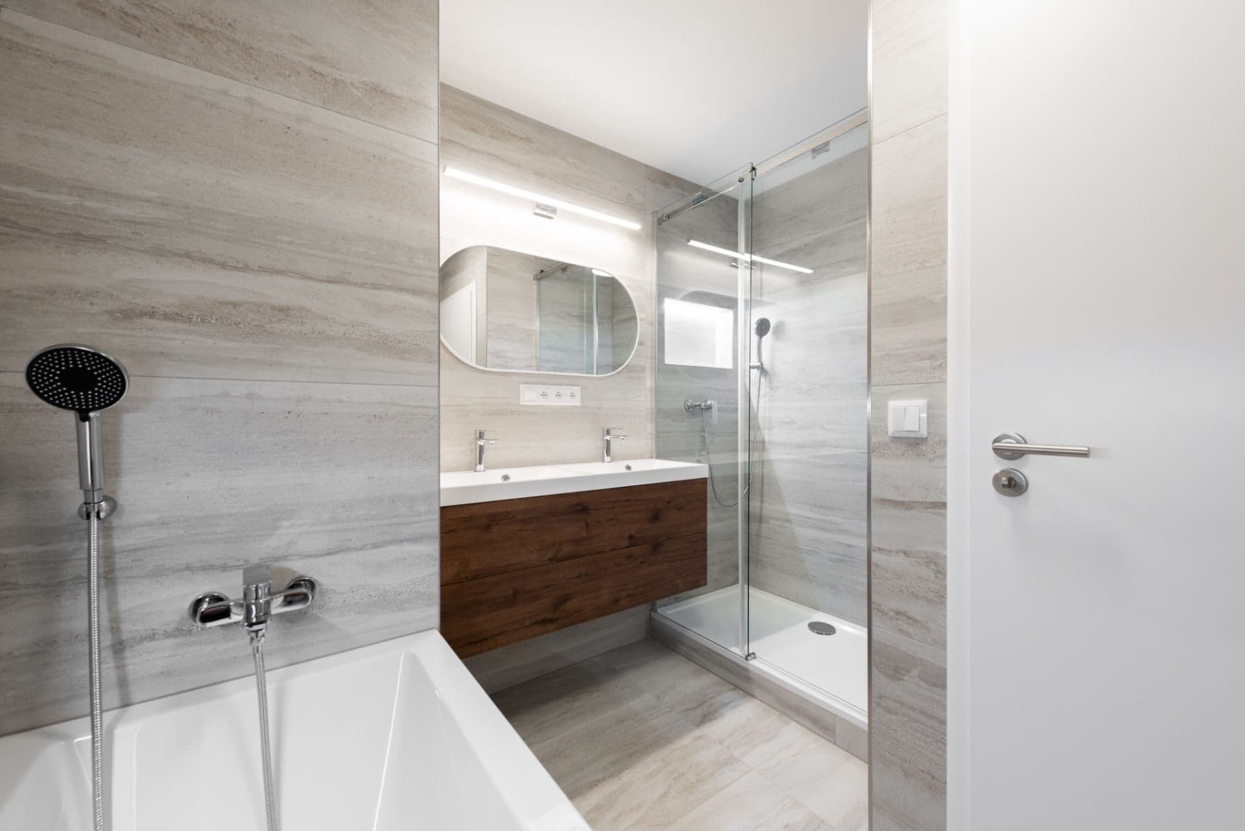 Prodej bytu 3+kk 85 m², Doležalova, Praha, Praha Prodej bytu 3+kk 85 m², Doležalova, Praha, Praha