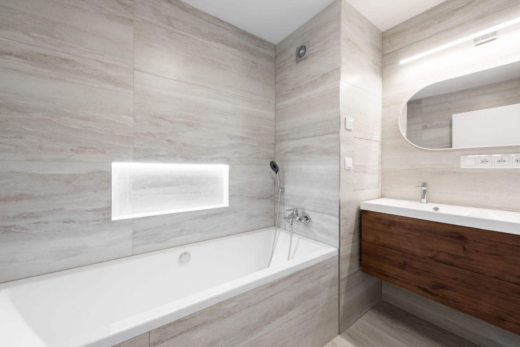 Prodej bytu 3+kk 85 m², Doležalova, Praha, Praha Prodej bytu 3+kk 85 m², Doležalova, Praha, Praha