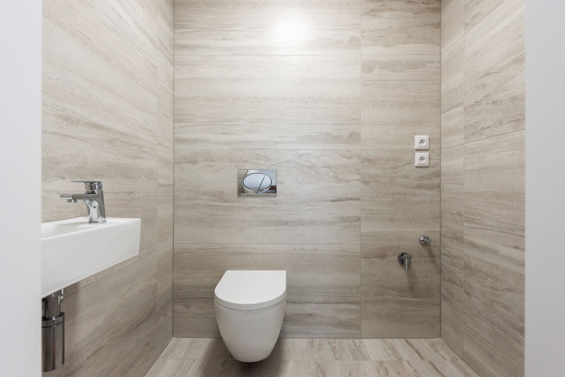 Prodej bytu 3+kk 85 m², Doležalova, Praha, Praha Prodej bytu 3+kk 85 m², Doležalova, Praha, Praha