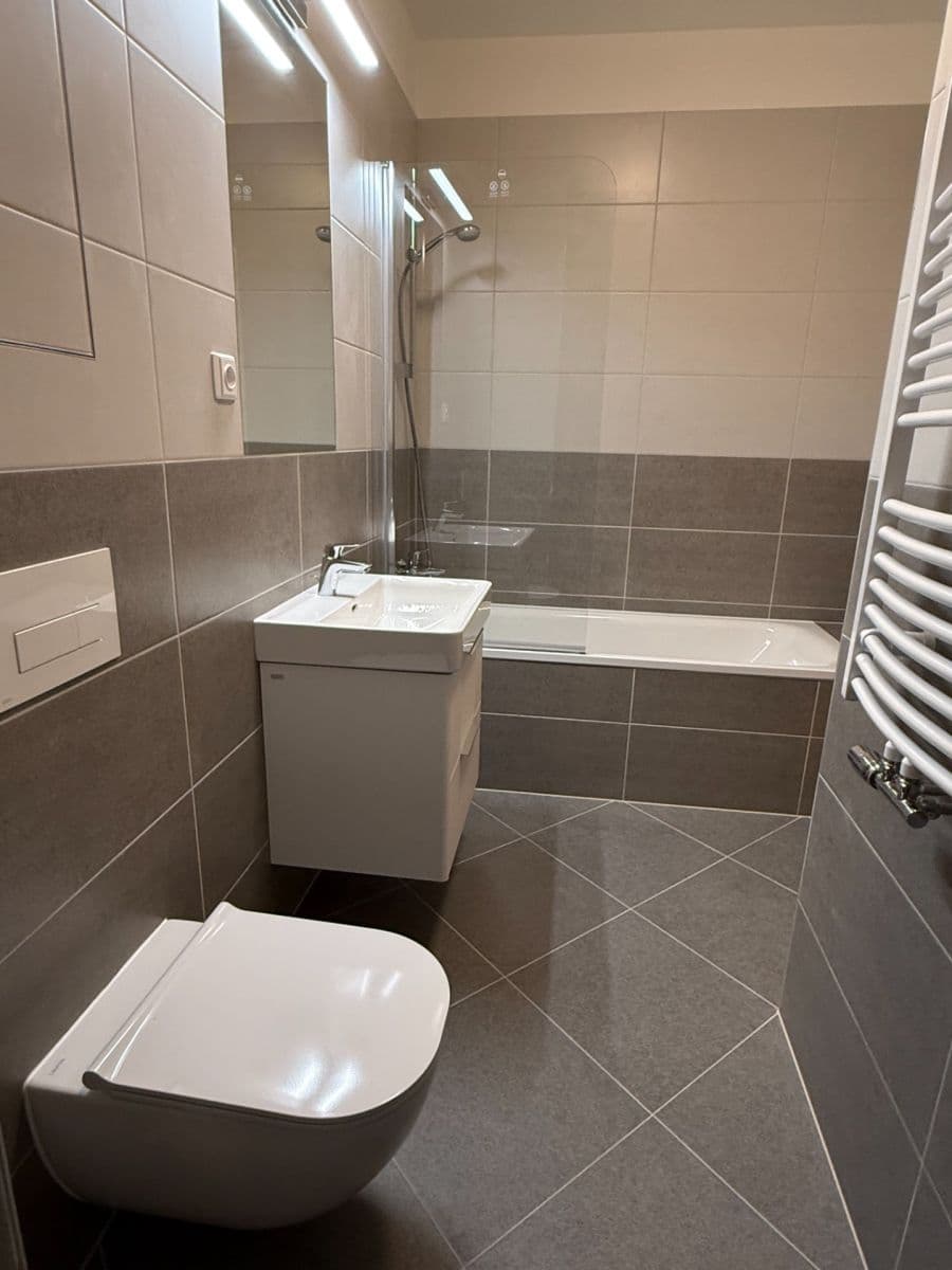 Pronájem bytu 2+kk 53 m², Návarovská, Praha, Praha Pronájem bytu 2+kk 53 m², Návarovská, Praha, Praha