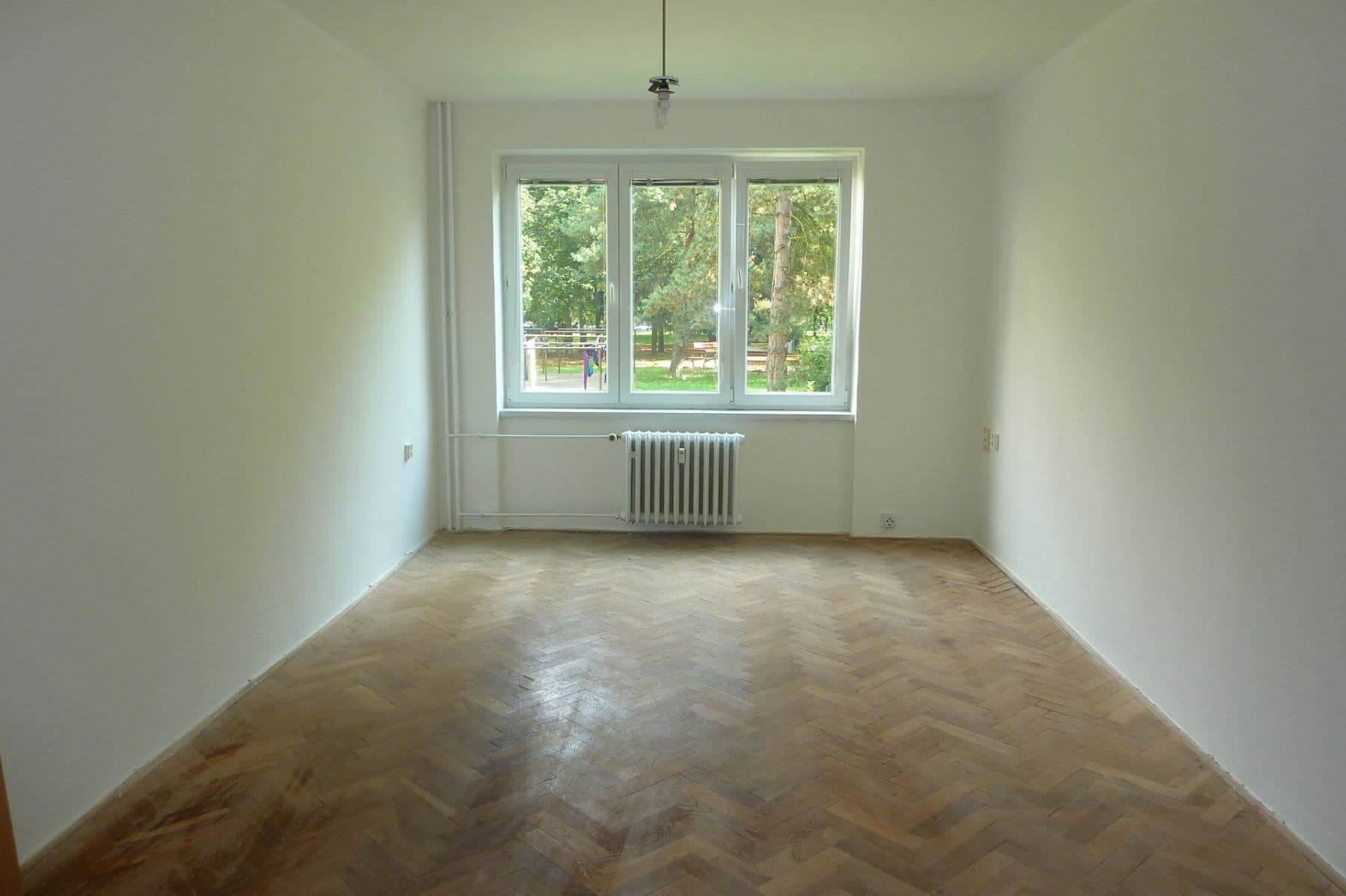 Pronájem bytu 2+1 53 m², Spojovací, Plzeň, Plzeňský kraj Pronájem bytu 2+1 53 m², Spojovací, Plzeň, Plzeňský kraj