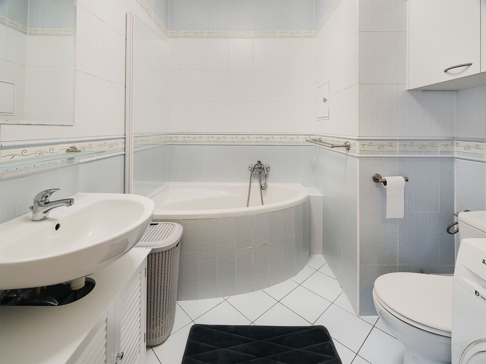 Prodej bytu 2+kk 51 m², Mikanova, Praha, Praha Prodej bytu 2+kk 51 m², Mikanova, Praha, Praha