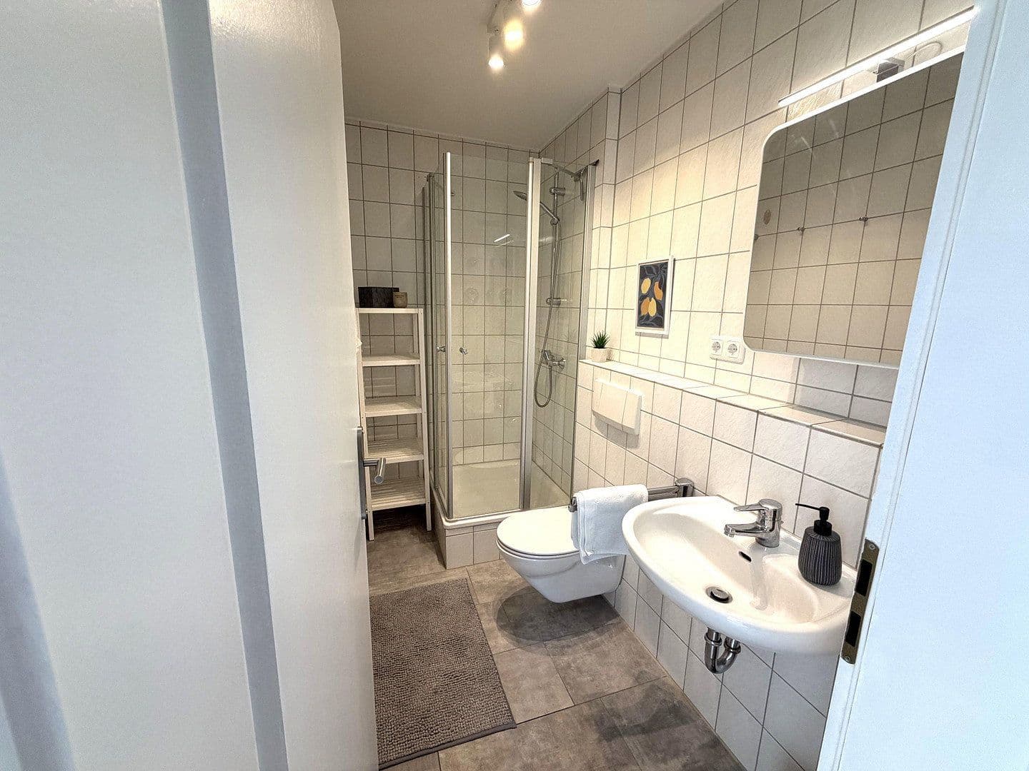 Pronájem bytu 1+1 30 m², Dachau, Bavorsko Pronájem bytu 1+1 30 m², Dachau, Bavorsko