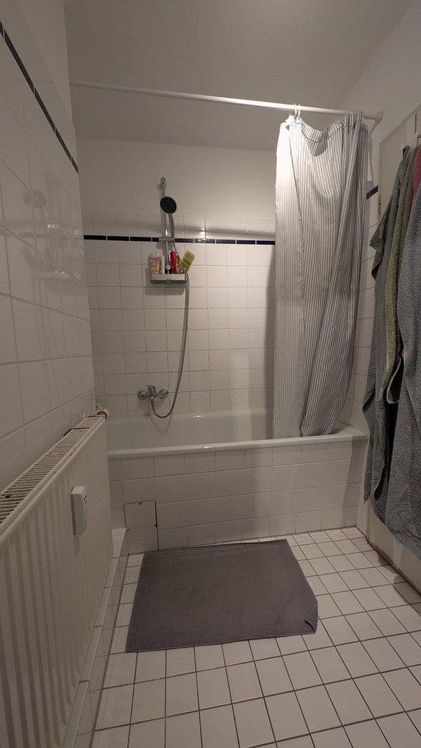 Pronájem bytu 2+1 75 m², Holstenstraße 5-7, Lübeck, Šlesvicko-Holštýnsko Pronájem bytu 2+1 75 m², Holstenstraße 5-7, Lübeck, Šlesvicko-Holštýnsko