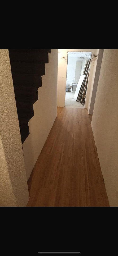 Pronájem domu 250 m², pozemek 662 m², Flughafenstr., Karlsruhe, Bádensko-Württembersko Pronájem domu 250 m², pozemek 662 m², Flughafenstr., Karlsruhe, Bádensko-Württembersko