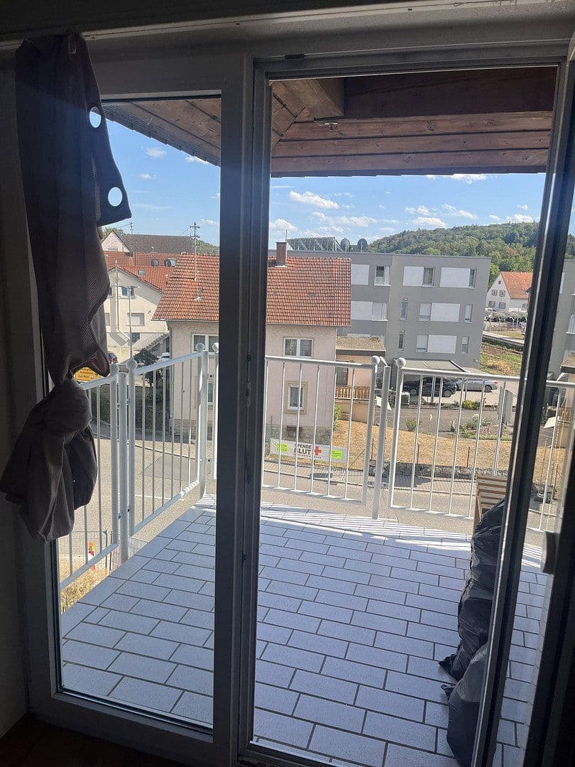 Pronájem bytu 3+1 85 m², Hans Doll Strasse 17 A, Sinsheim, Bádensko-Württembersko Pronájem bytu 3+1 85 m², Hans Doll Strasse 17 A, Sinsheim, Bádensko-Württembersko