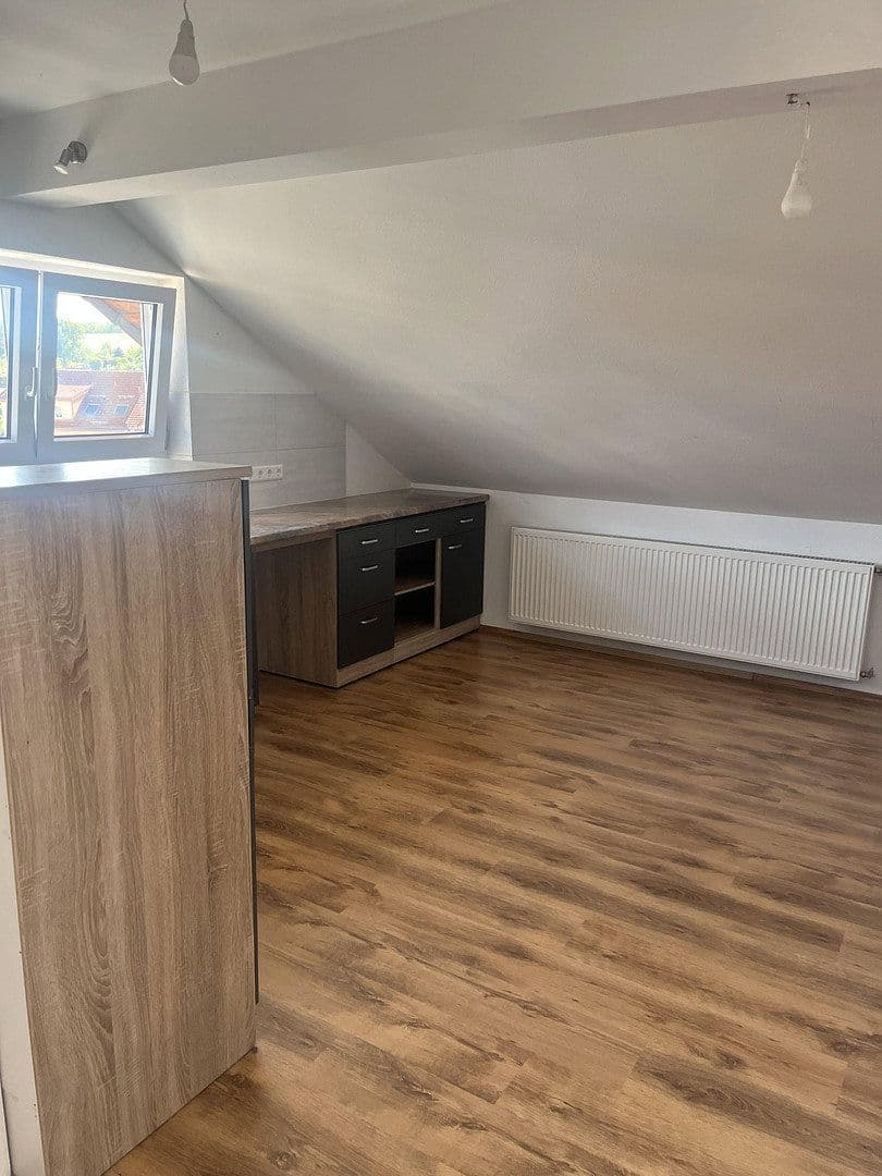 Pronájem bytu 3+1 85 m², Hans Doll Strasse 17 A, Sinsheim, Bádensko-Württembersko Pronájem bytu 3+1 85 m², Hans Doll Strasse 17 A, Sinsheim, Bádensko-Württembersko